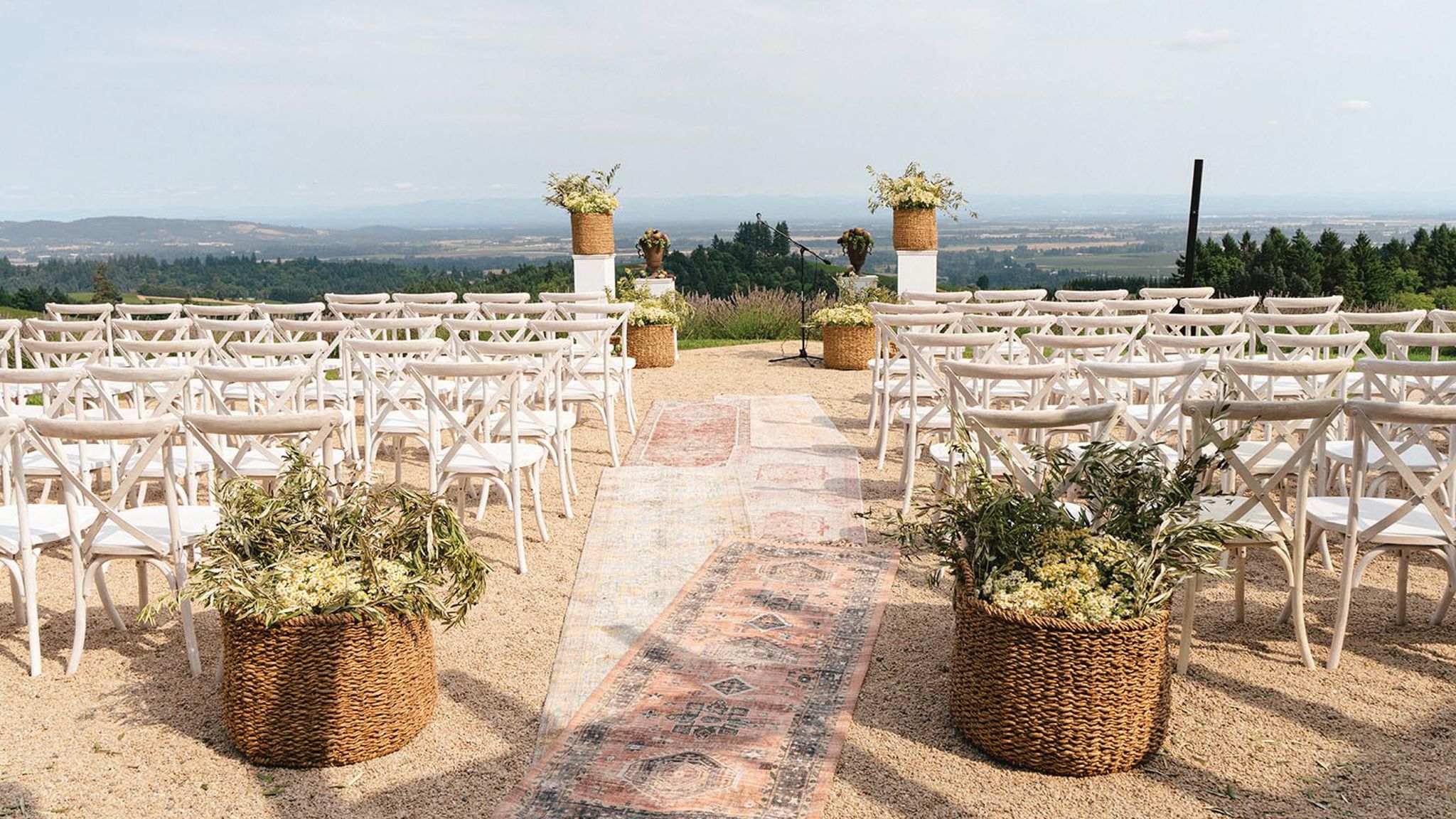 2024-01/black-walnut-vineyard-wedding-andrea-jon312.jpg