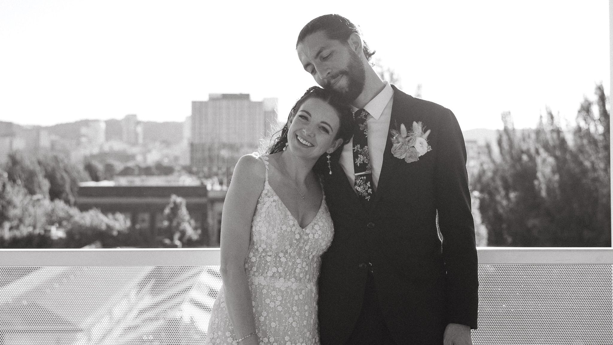 2024-01/pink_disco_oregon_wedding_mylaliphotos-746.jpg
