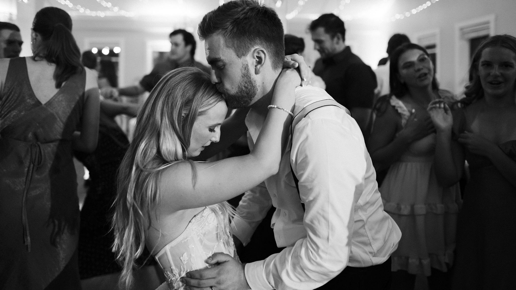 2024-01/nwfilmco-annieandmitchell-danceparty-228-Copy1.jpg