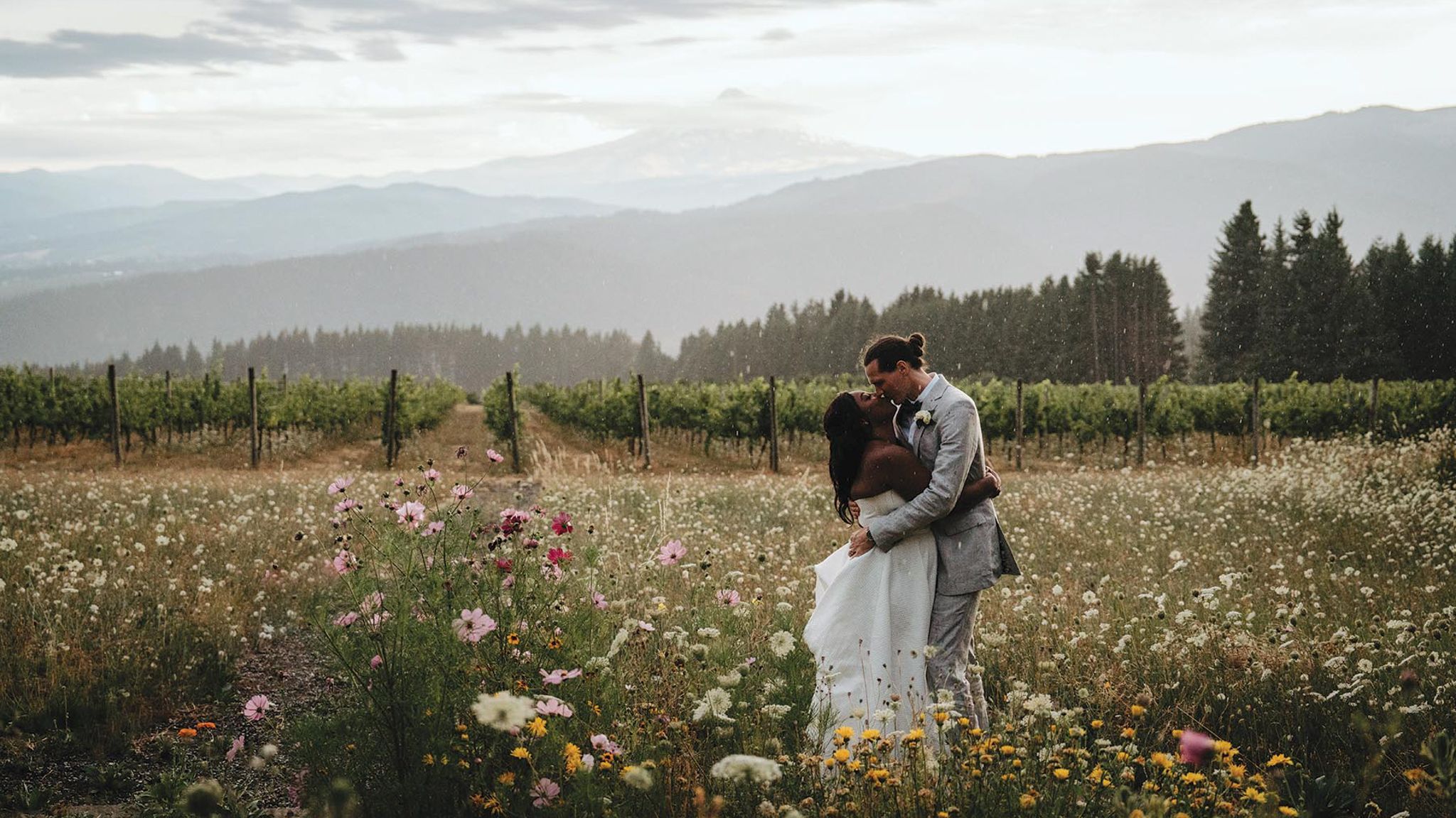 2024-01/gorge-crest-vineyards-wedding-alexis-phil-803.jpg