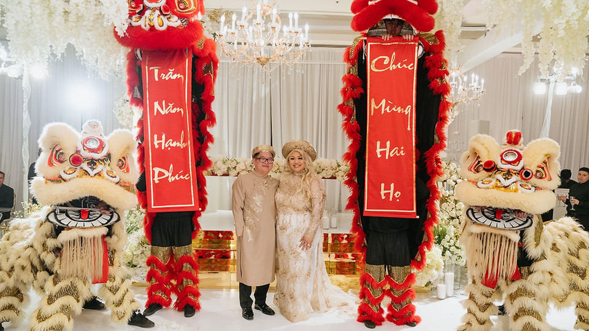 2024-02/VENUE_BY_THREE_PETALS_HUNTINGTON_BEACH_CALIFORNIA_WEDDING_PHOTOGRAPHY_ANH&ALAN_ENCOR_STUDIO_C1-702.jpg