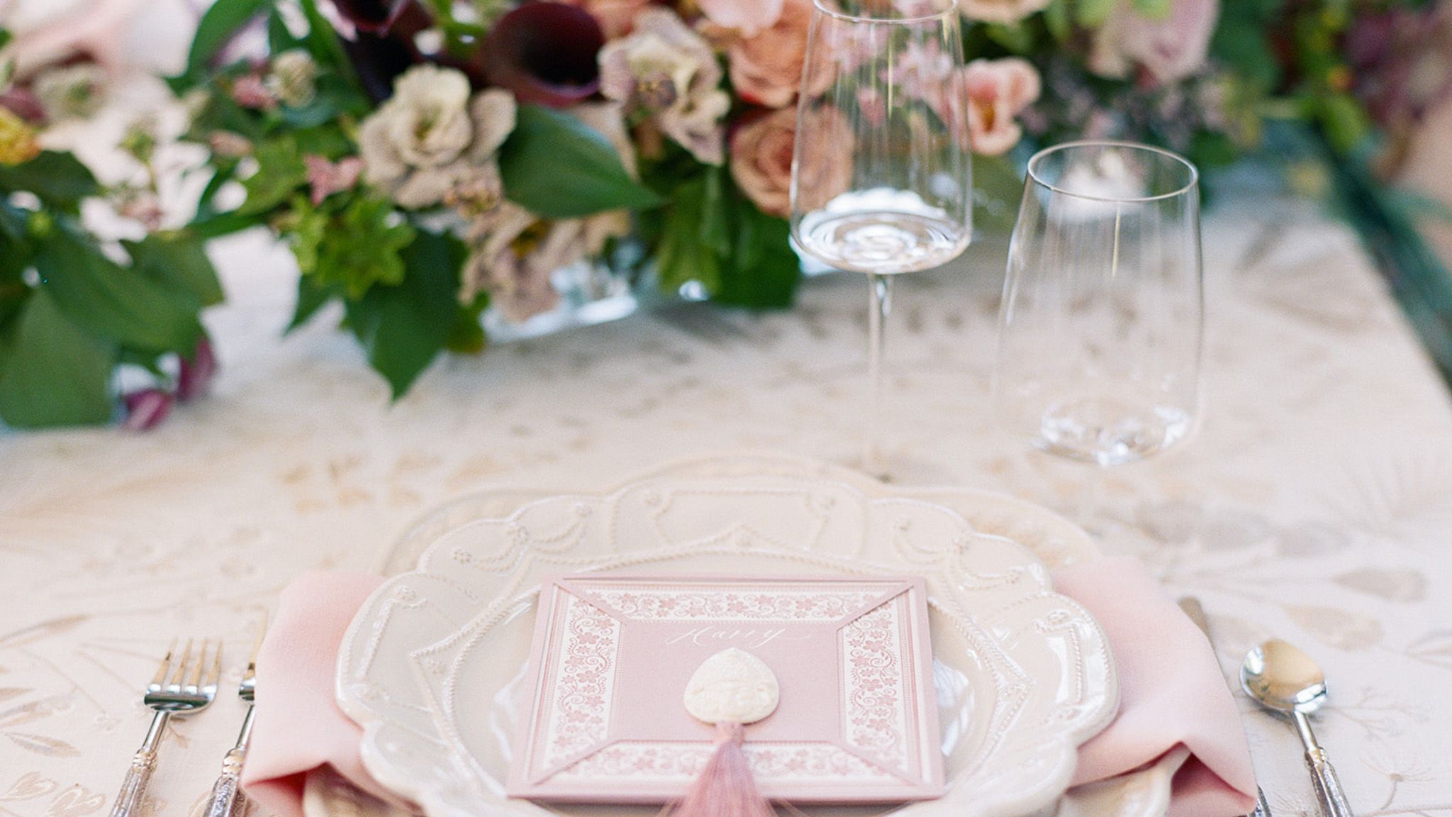 2024-05/Filoli_SanFransico_Wedding_TaraHodgesPhotography103.jpg
