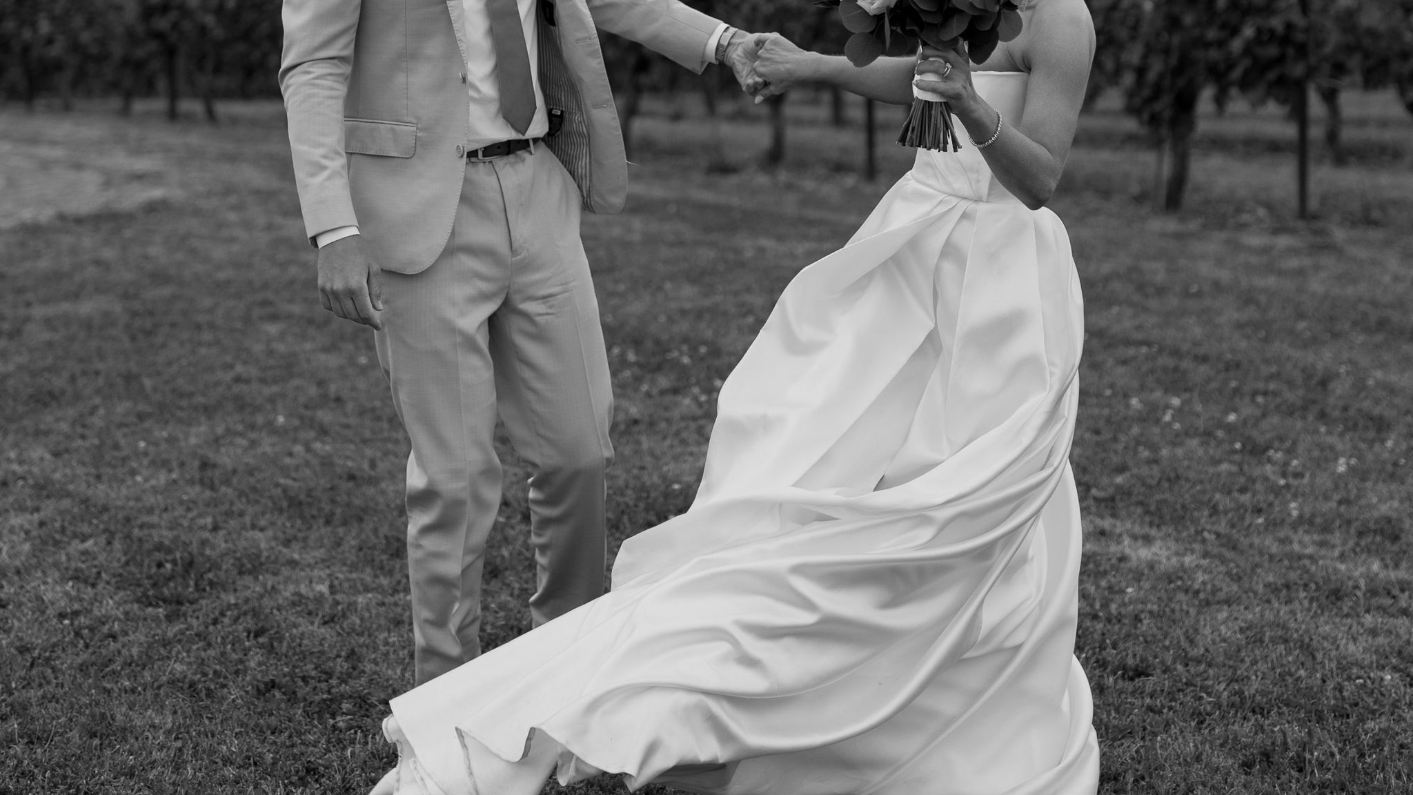 2024-07/Dusty Blue Wedding at Oswego Hills Winery-KMT Photos-1099.jpg