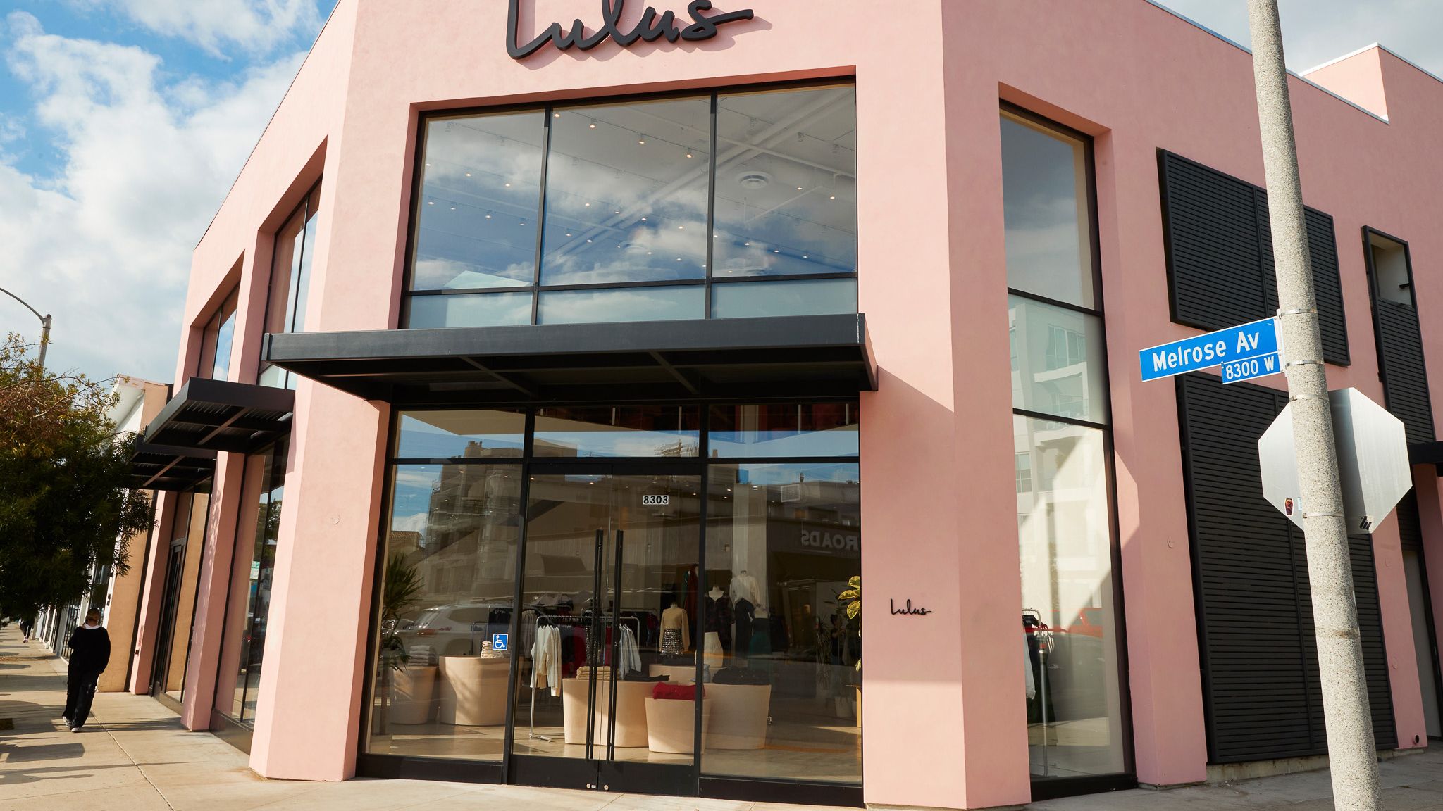 2024-07/Lulus on Melrose_Exterior.jpg