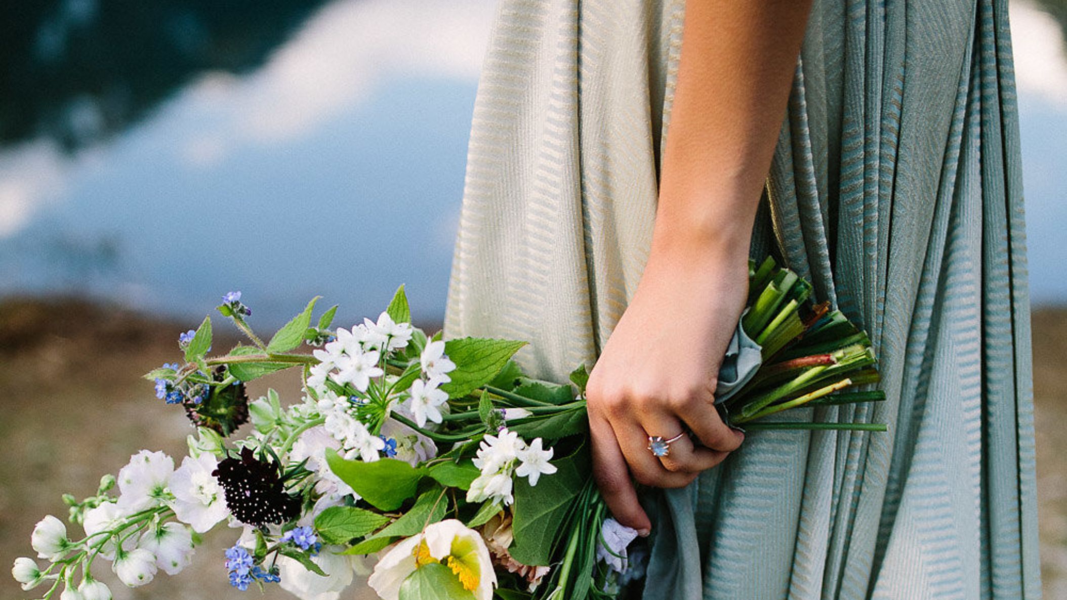 Seattle_Bride/online/styledshoots/goldcreekpond/20170520-goldcreekpondshoot(9of127).jpg