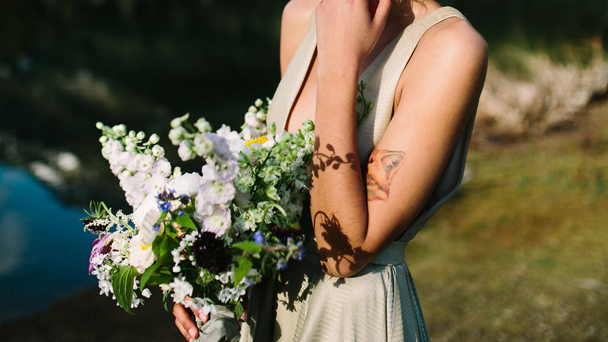 Seattle_Bride/online/styledshoots/goldcreekpond/20170520-goldcreekpondshoot(32of127).jpg