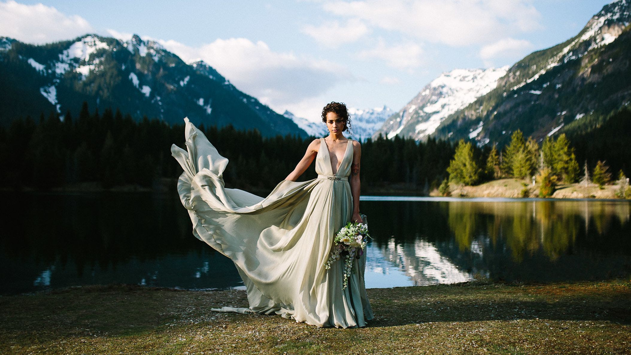 Seattle_Bride/online/styledshoots/goldcreekpond/20170520-goldcreekpondshoot(35of127).jpg