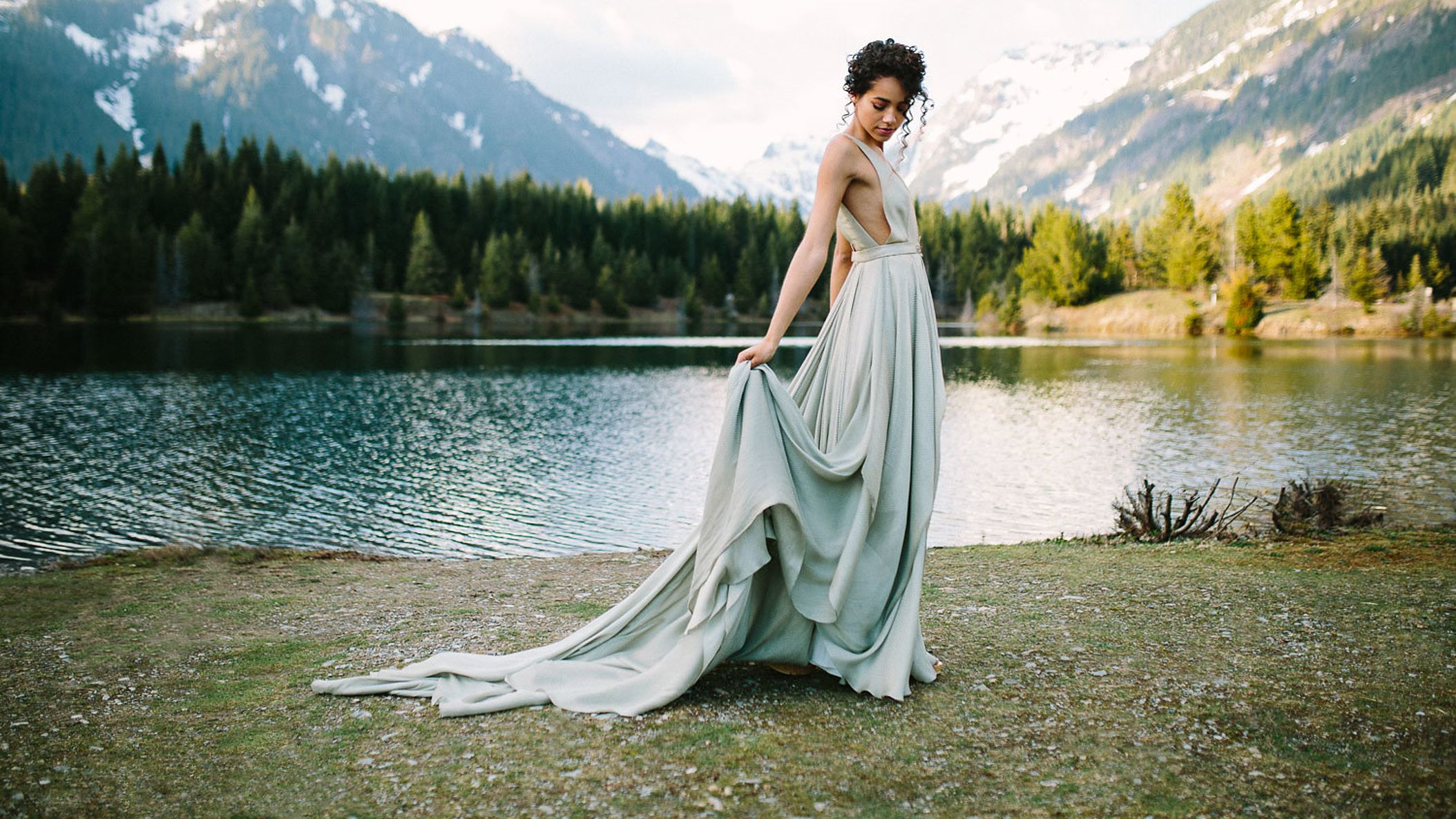 Seattle_Bride/online/styledshoots/goldcreekpond/20170520-goldcreekpondshoot(37of127).jpg