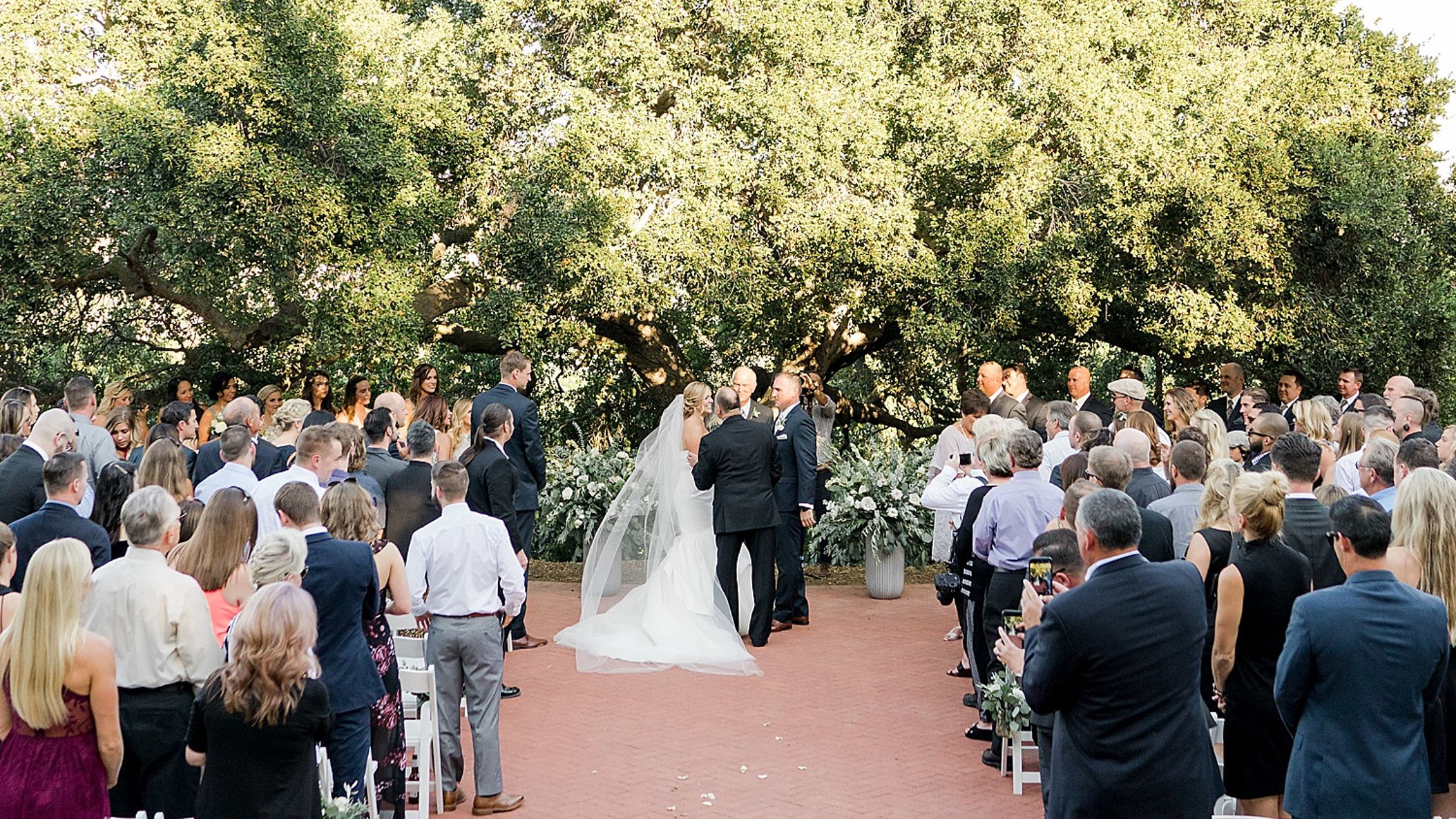 CWD/online/realweddings/monica_derek/2019-08-09_0010.jpg