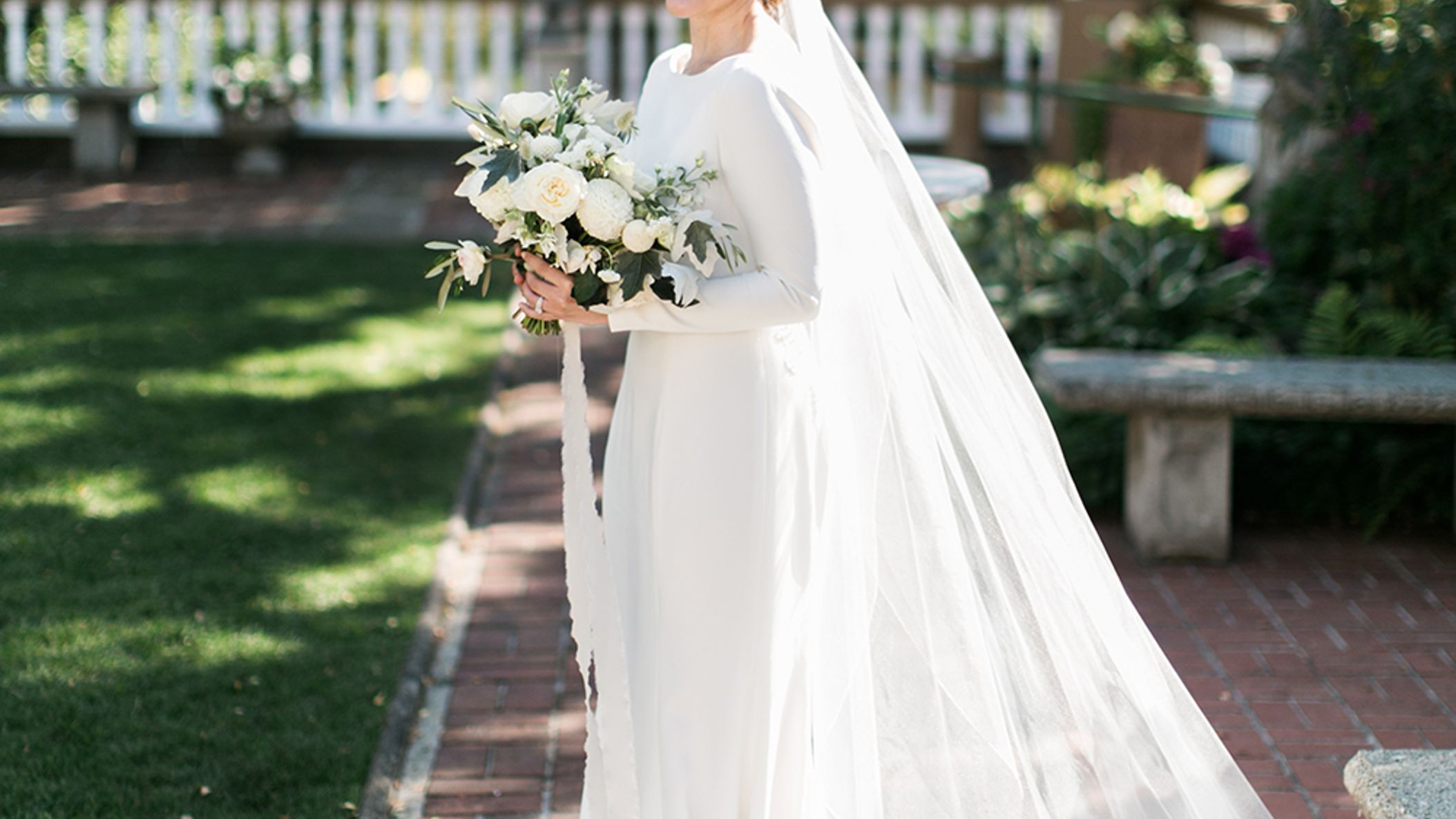 Seattle_Bride/online/realweddings/justin_kyle/small bride.jpg