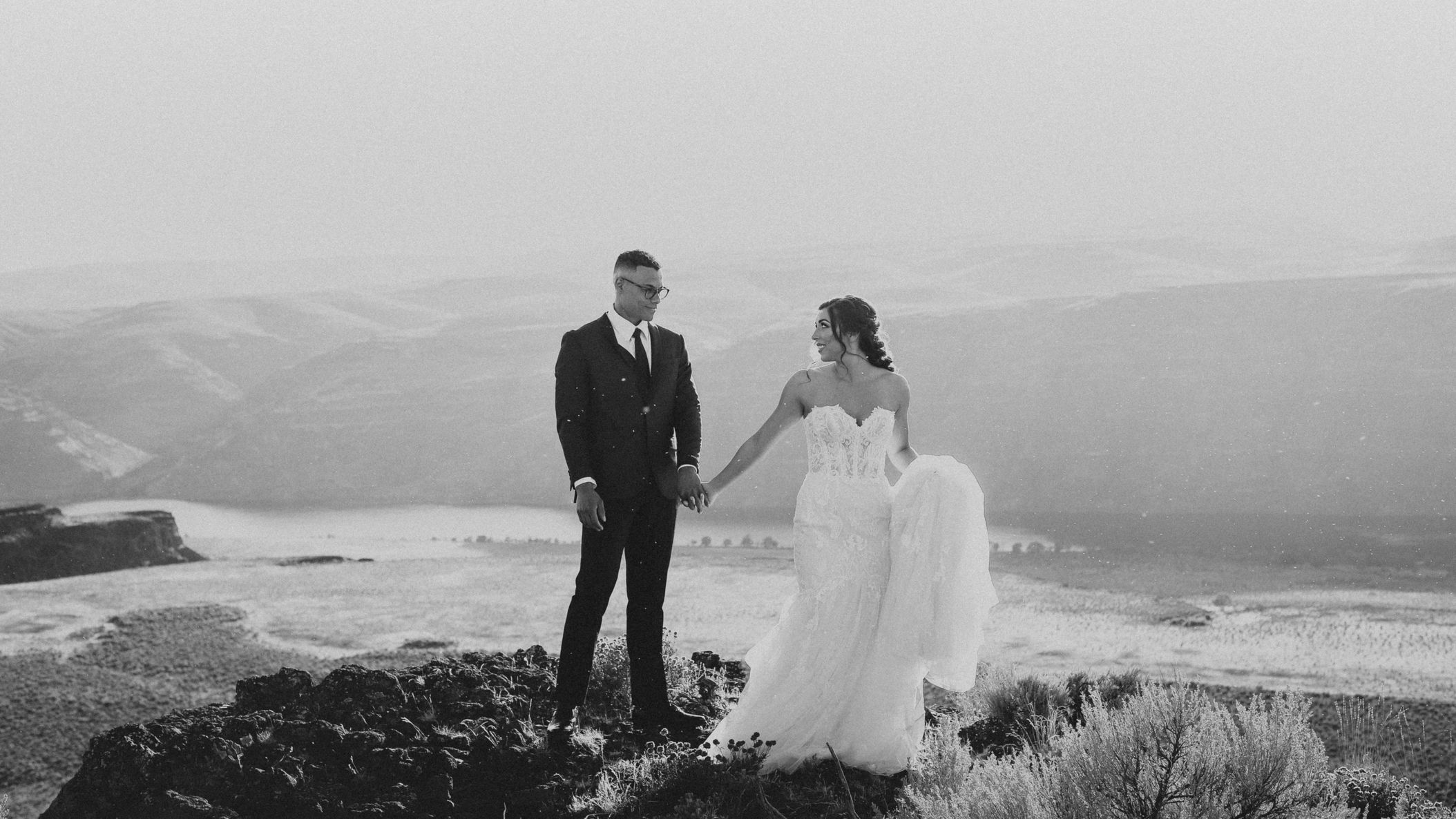 Seattle_Bride/online/styledshoots/cavebestatewinery/downsized/IMG_6857.jpg