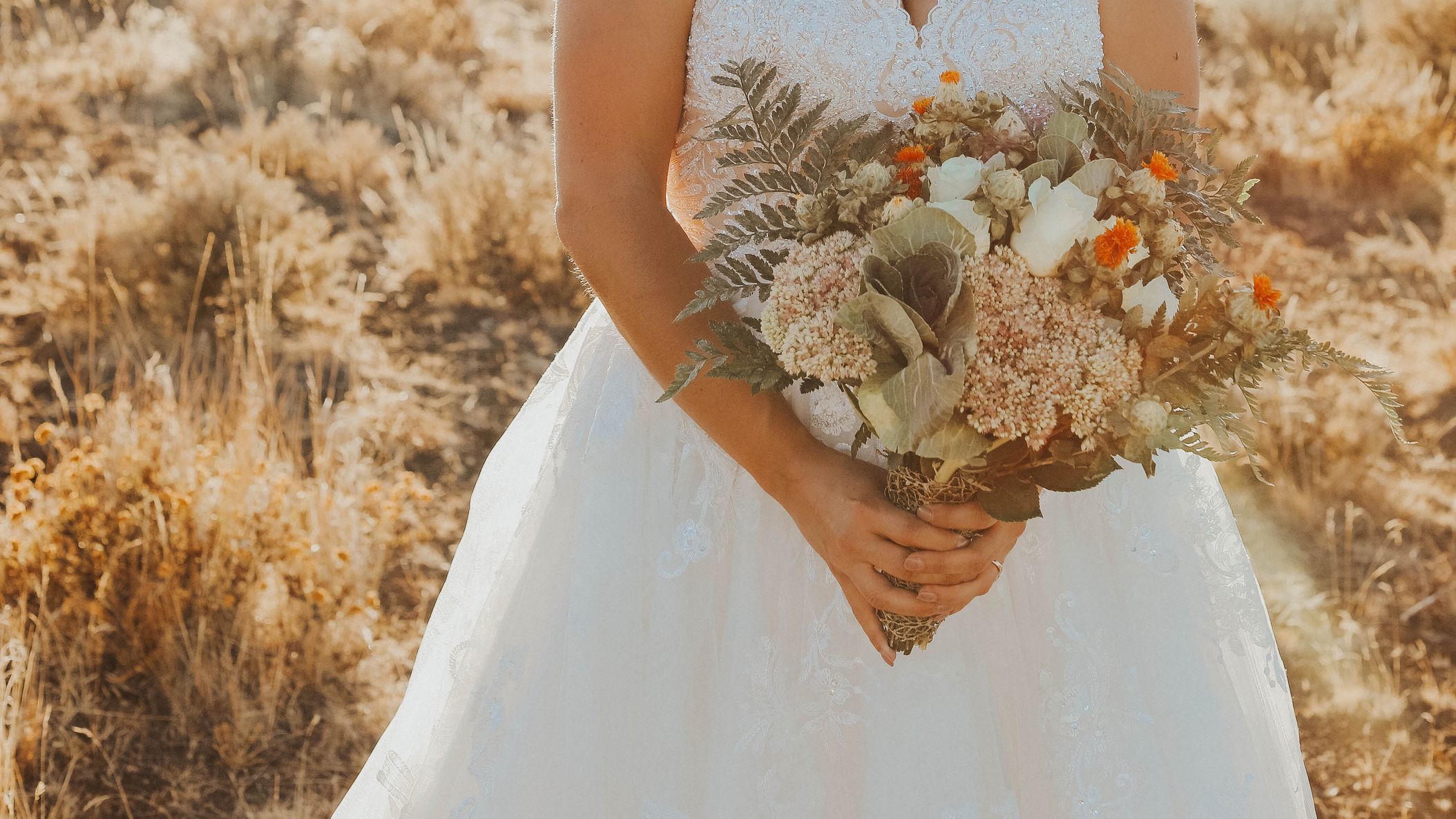 Seattle_Bride/online/styledshoots/cavebestatewinery/downsized/IMG_6902.jpg
