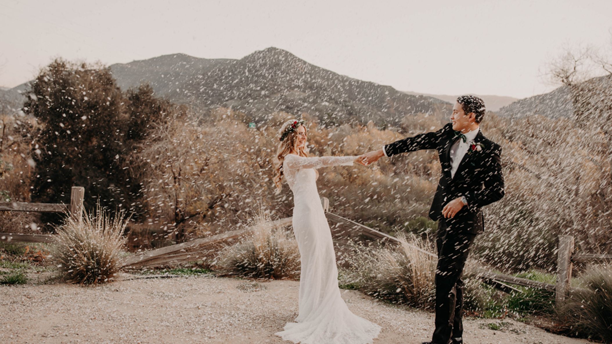 CWD/online/realweddings/sara_danny/1B1A3680.jpg