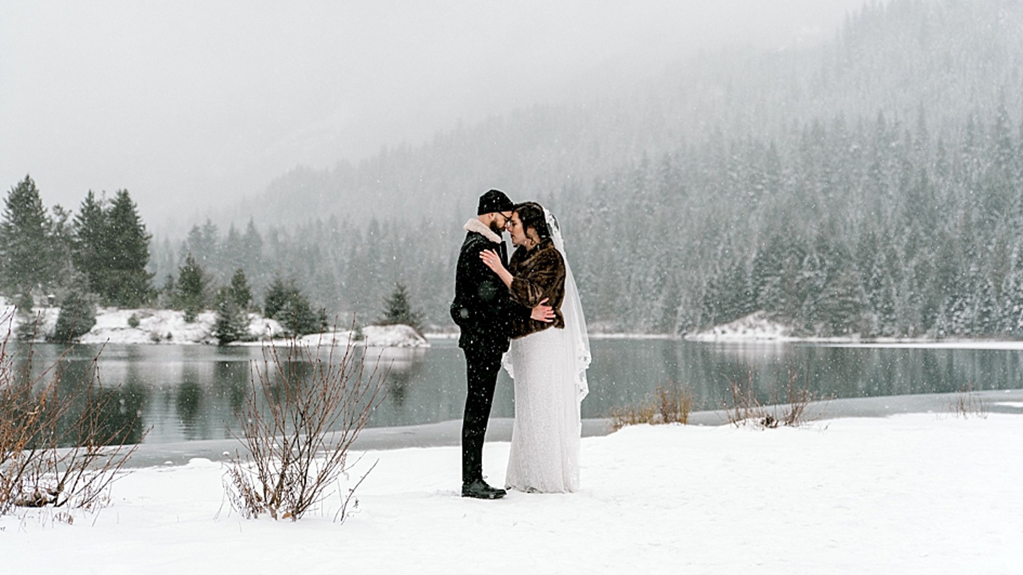 Seattle_Bride/online/realweddings/monique_zach/2019-12-16_0018.jpg