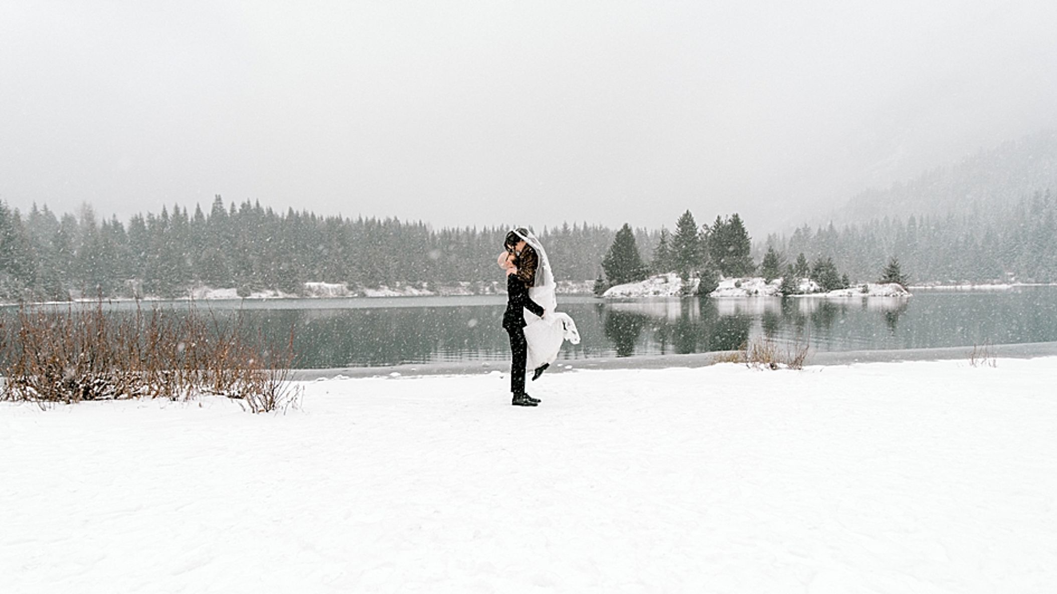 Seattle_Bride/online/realweddings/monique_zach/2019-12-16_0019.jpg