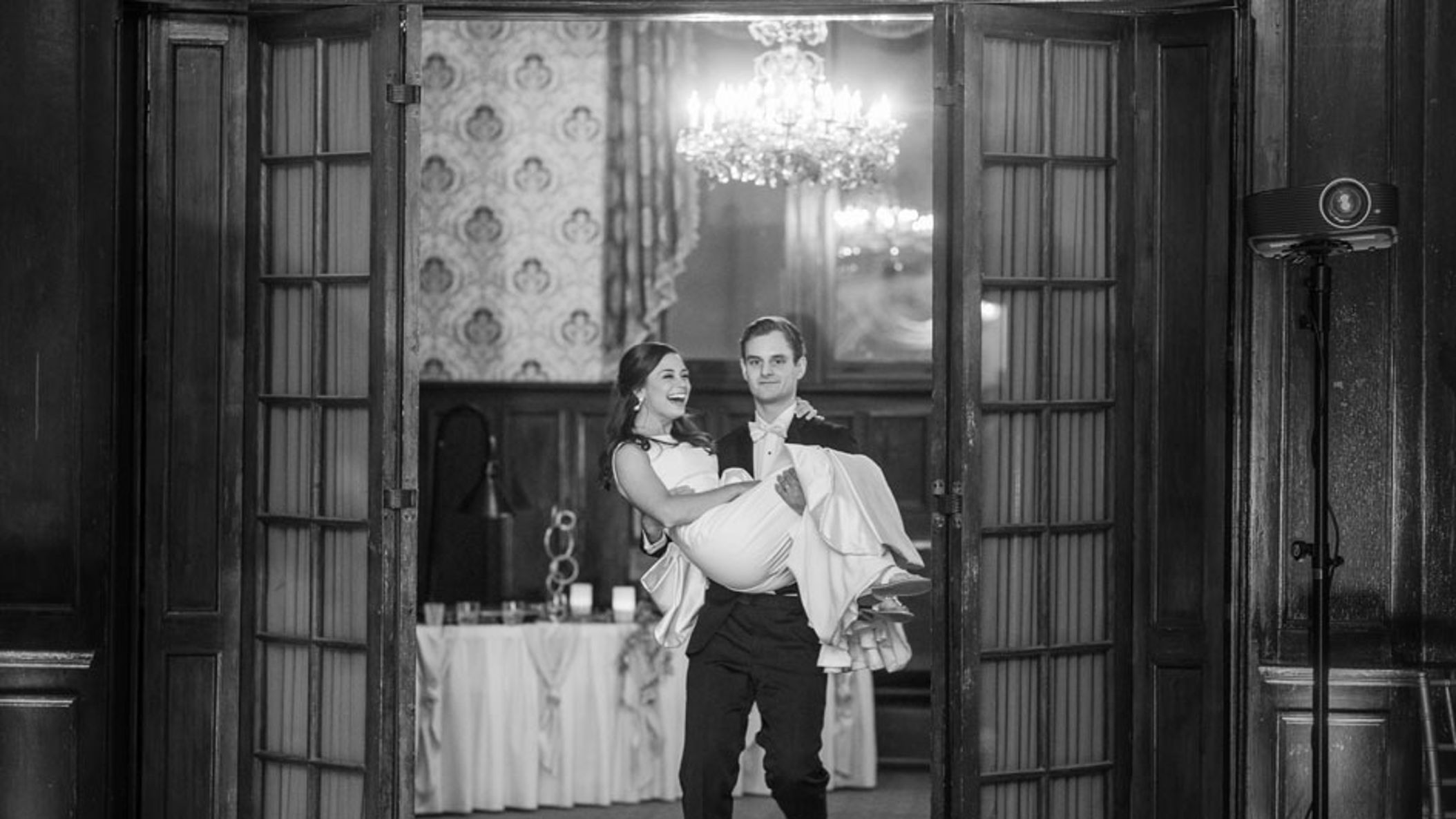 Wisconsin_Bride/wisconsin-club-wedding-the-paper-elephant-059.jpg