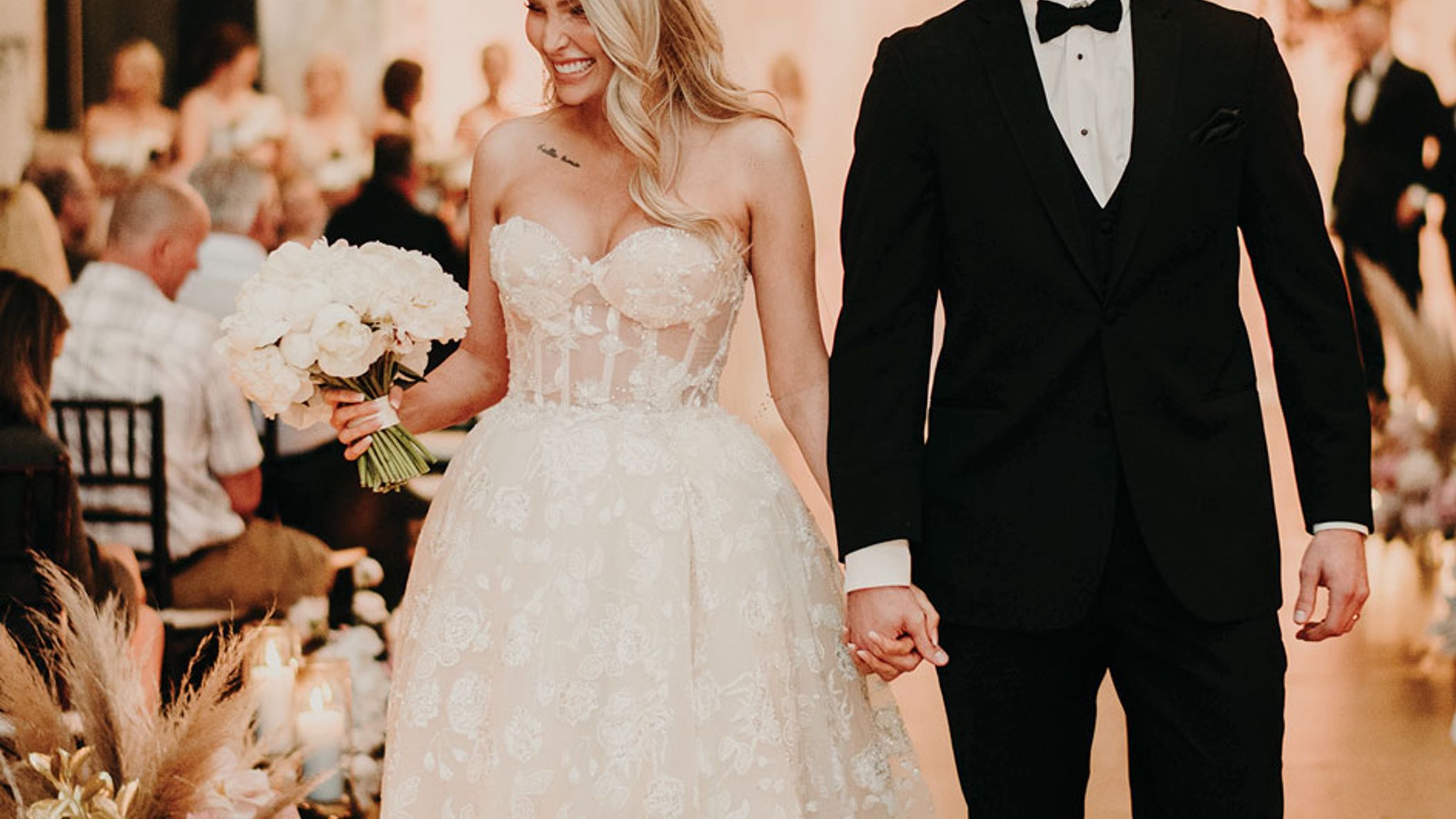 Minnesota_Bride/Sneaks-81-(2).jpg