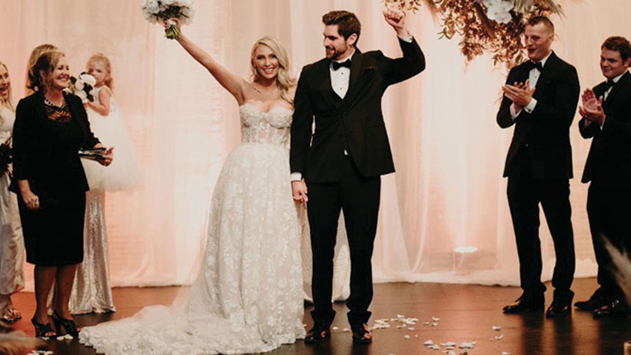 Minnesota_Bride/thumbnail_Sneaks-78.jpg