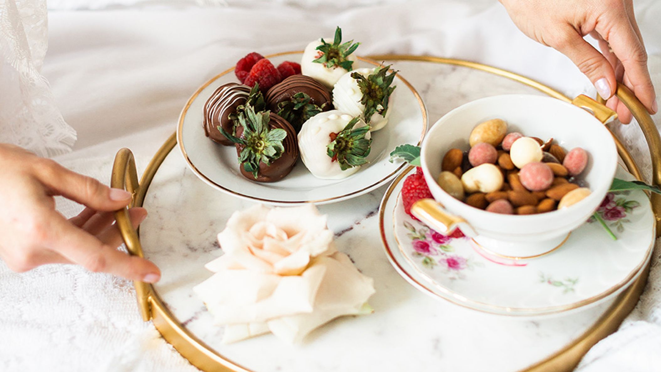 Seattle_Bride/online/styledshoots/soft morning boudoir-bridal-styled shoot-extras-janelle elaine photography-29.jpg