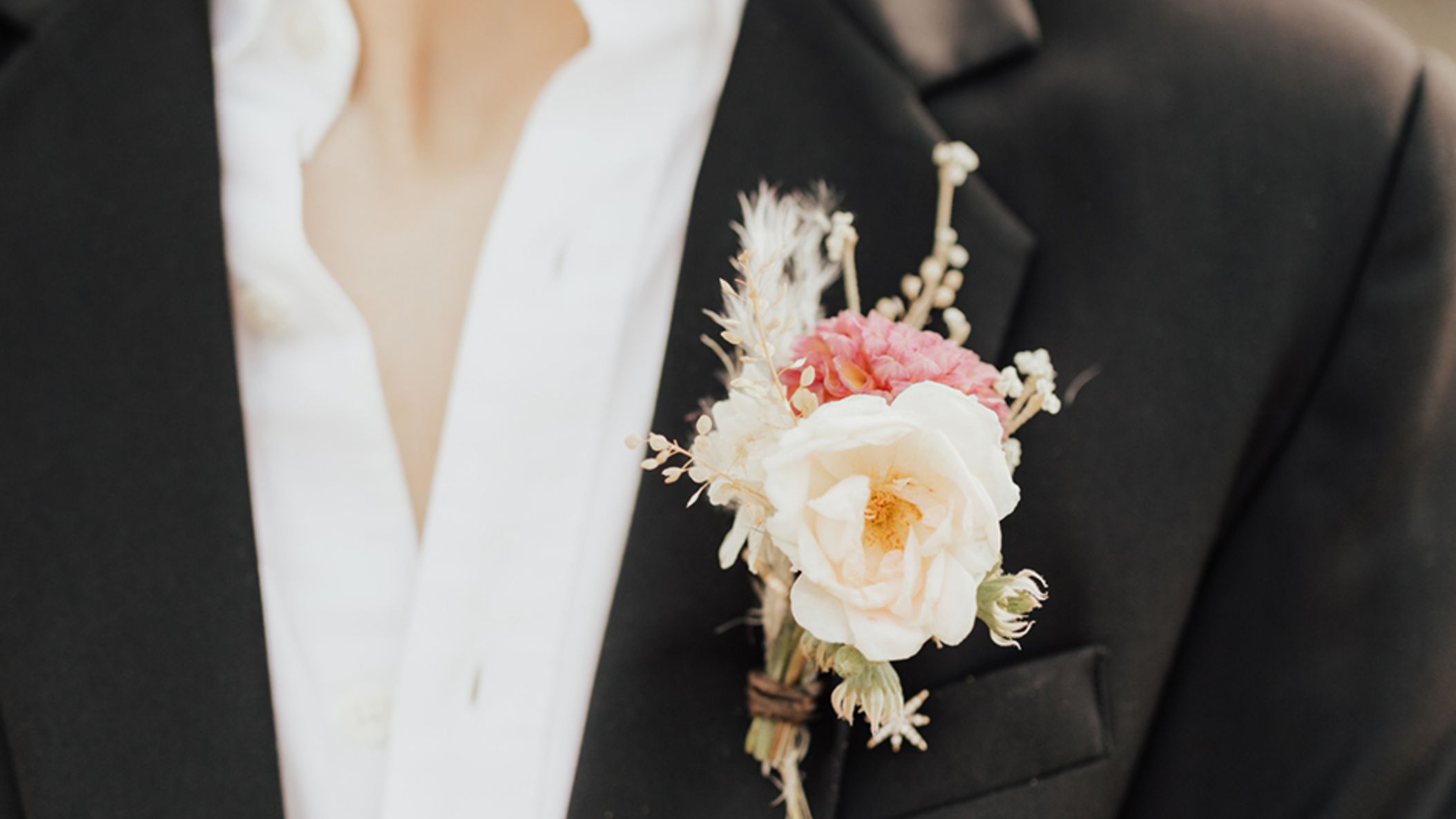 Seattle_Bride/seattleelopement_seattlweddingphotographer_easternwashington_tawny&hobie_rachelsyrisko-140.jpg