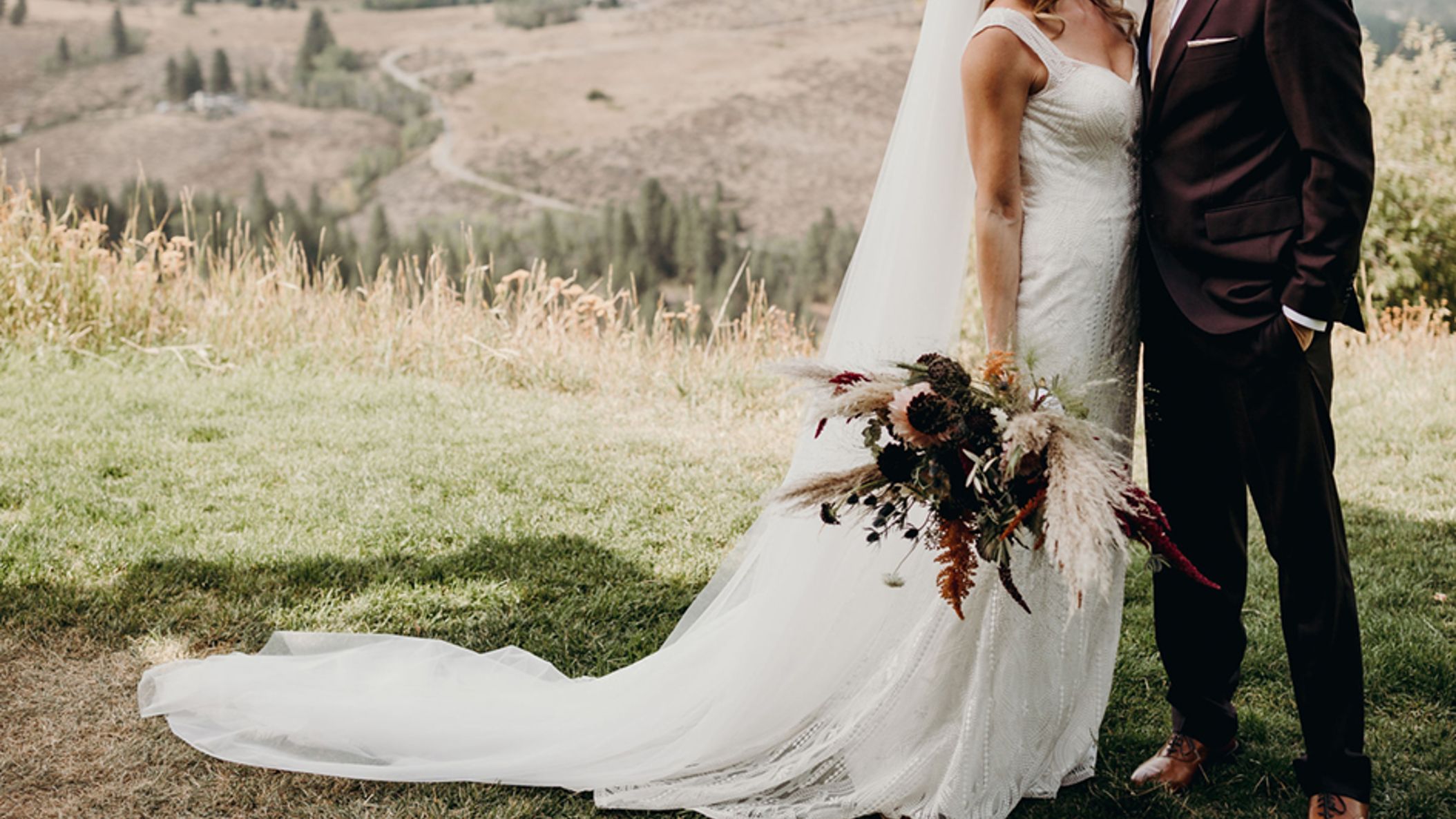Seattle_Bride/swgettingreadyfirstlook-127.jpg