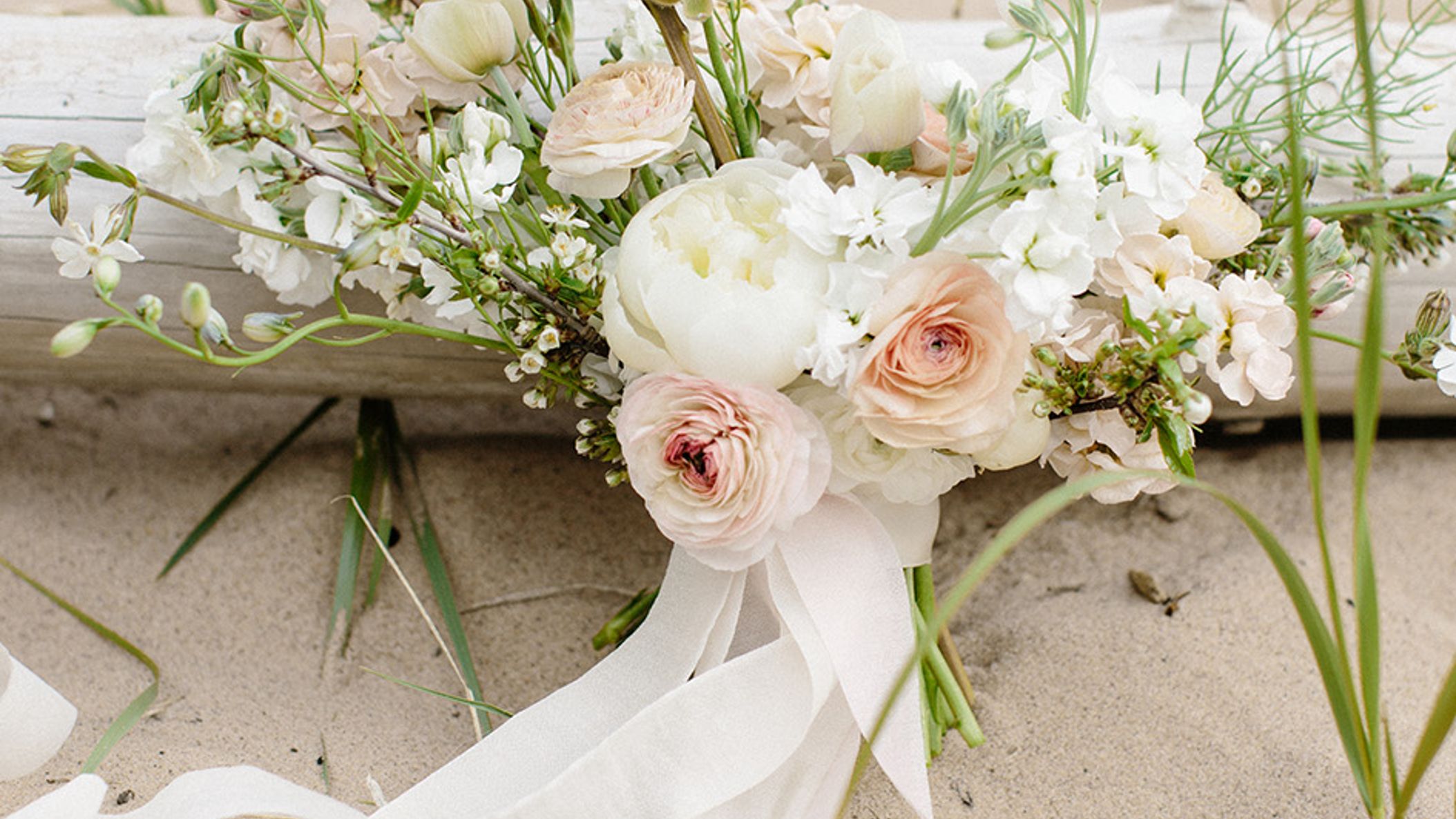 Wisconsin_Bride/BeautyandtheBeach5.jpg