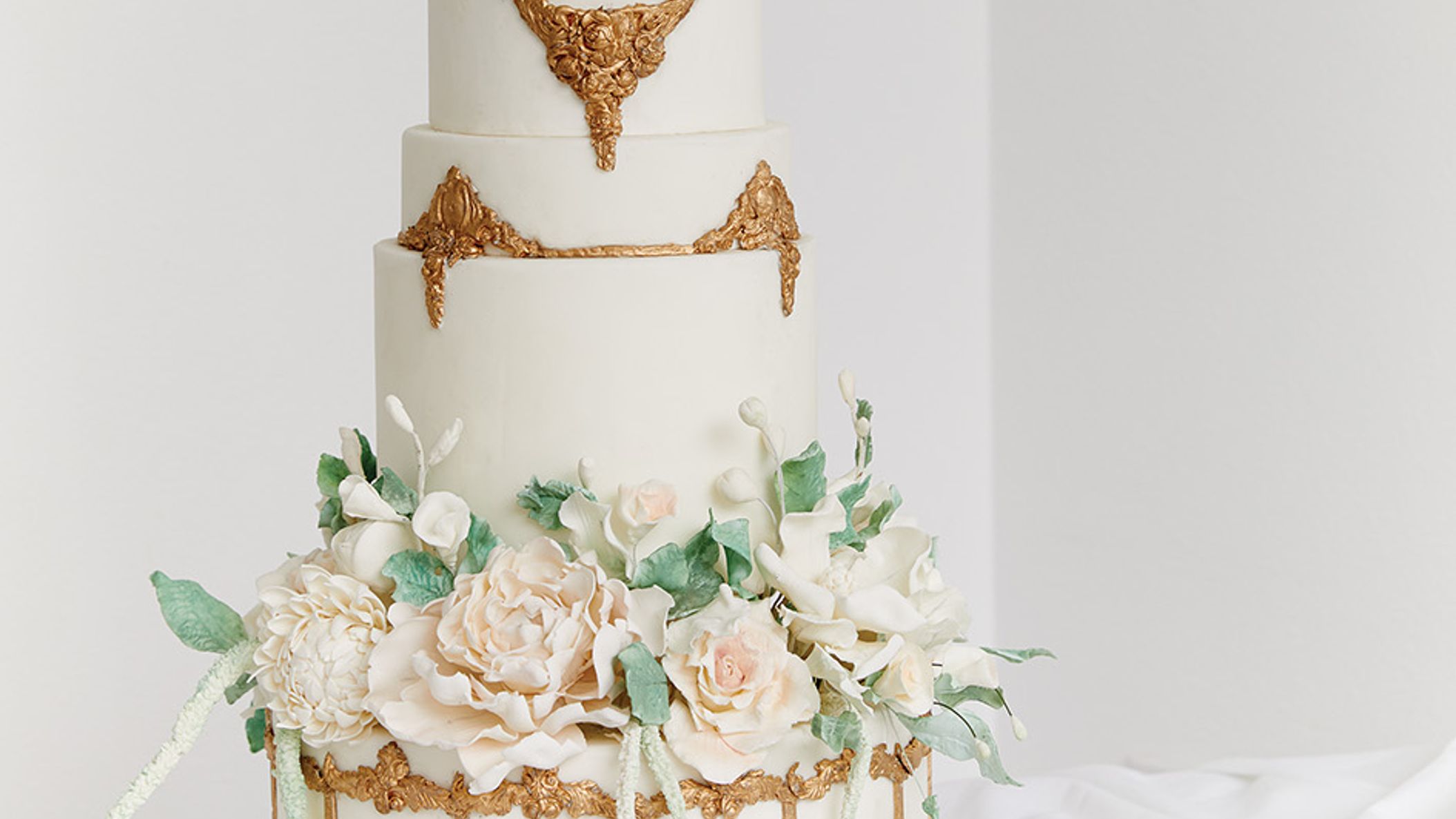 Seattle_Bride/SS2020/FashionCakes5.jpg