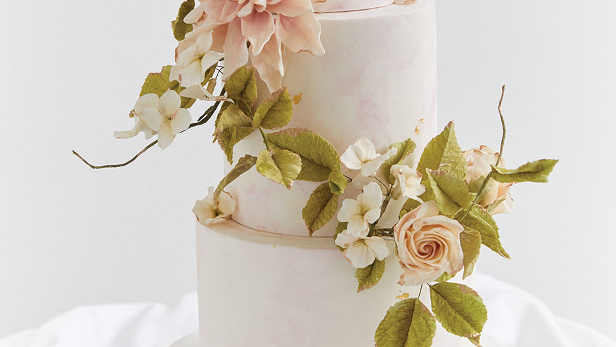 Seattle_Bride/SS2020/FashionCakes6.jpg
