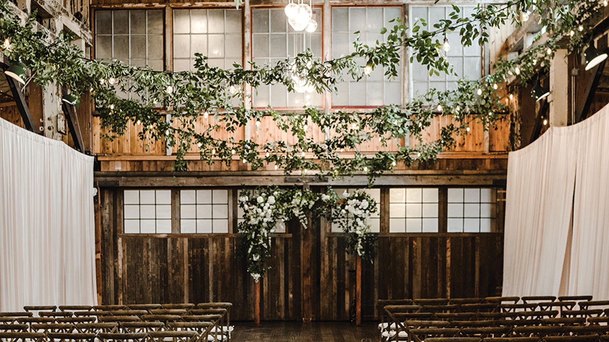 Seattle_Bride/SS2020/StandOut4.jpg