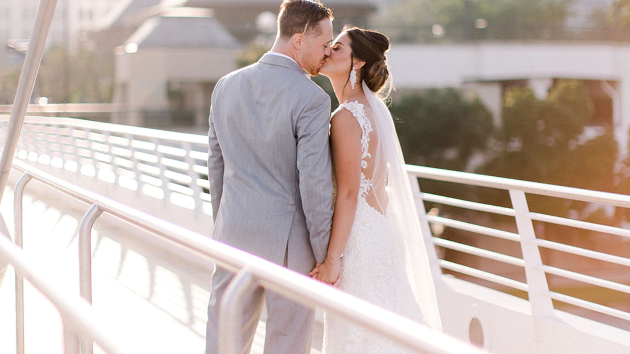Wisconsin_Bride/Tayelor_Casey_RW/tc-264_HH.jpg