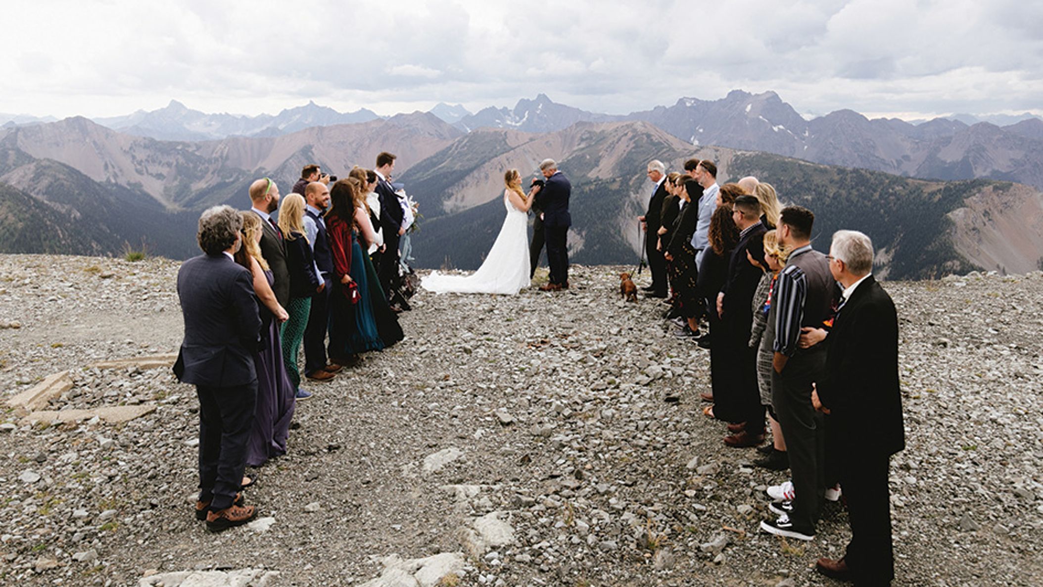 Seattle_Bride/SS2020/Real_Weddings/JoannaSean1.jpg