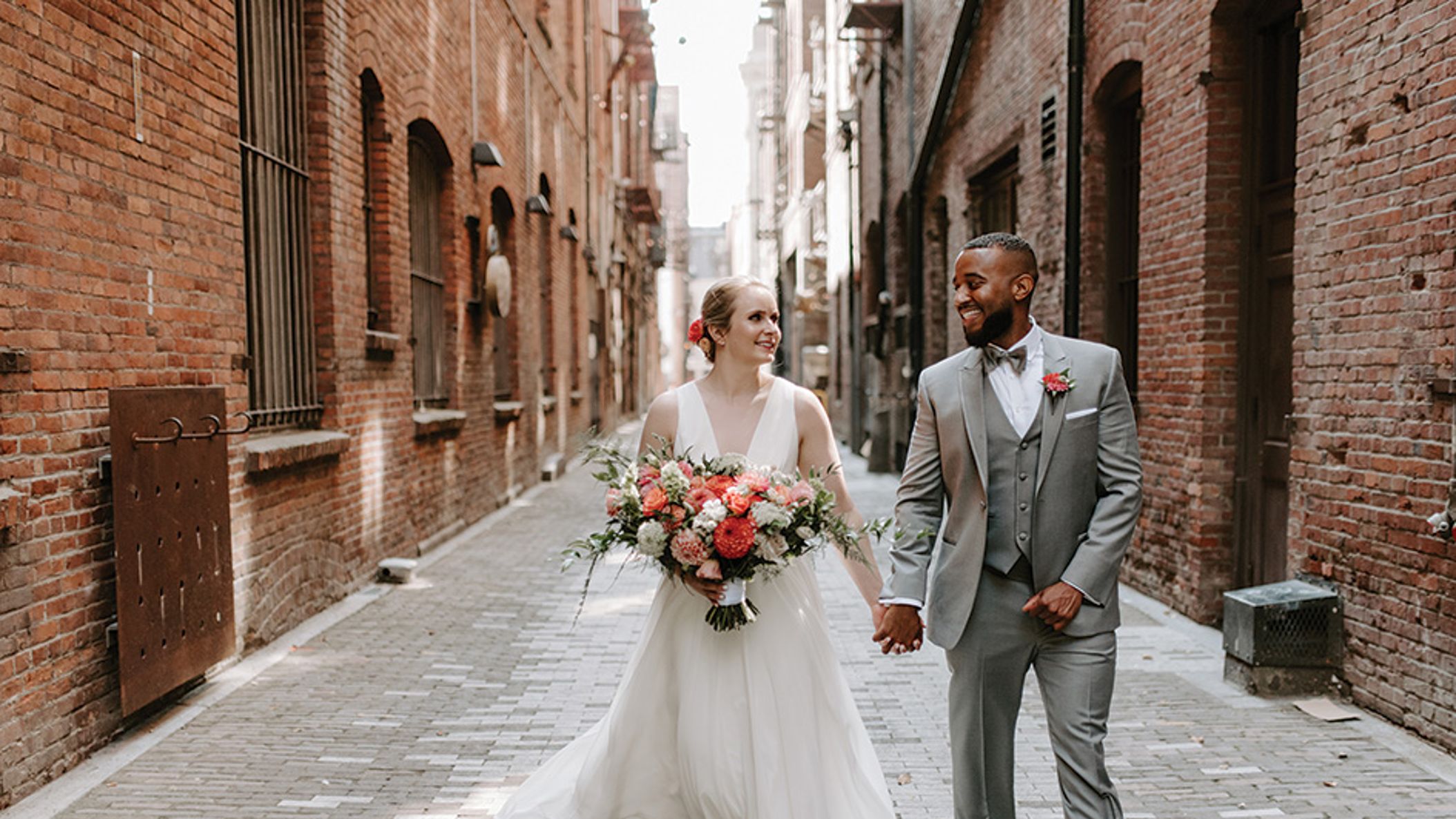 Seattle_Bride/SS2020/Real_Weddings/Shannon_Zach/ShannonZach2.jpg