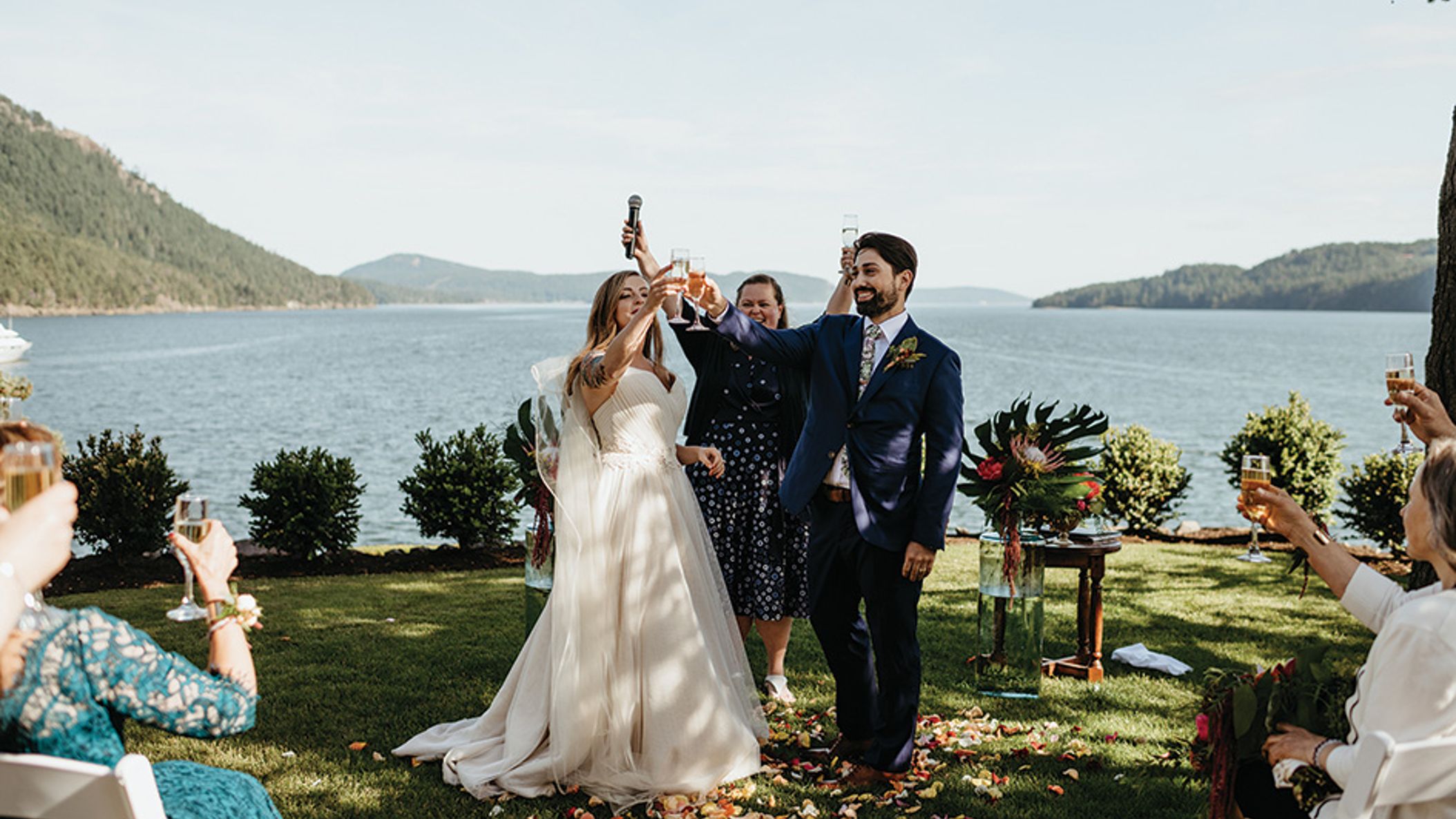 Seattle_Bride/SS2020/Real_Weddings/Manuela_Justin/ManuelaJustin7.jpg
