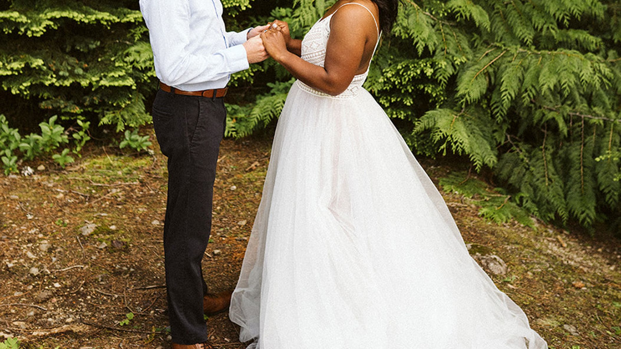 Oregon_Bride/WebStories/TrilliumLakeElopement/TrilliumLake4.jpg