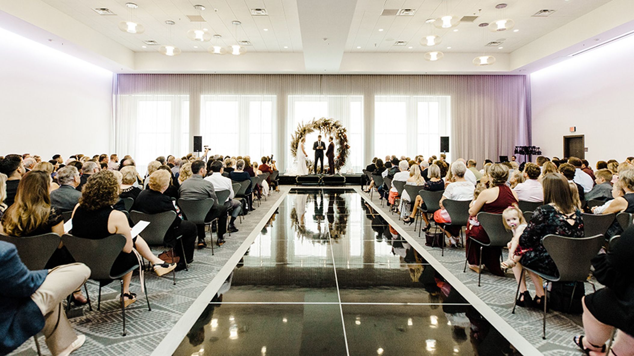 Minnesota_Bride/RW_Danielle_Jordon/Danielle_Jordon6.jpg