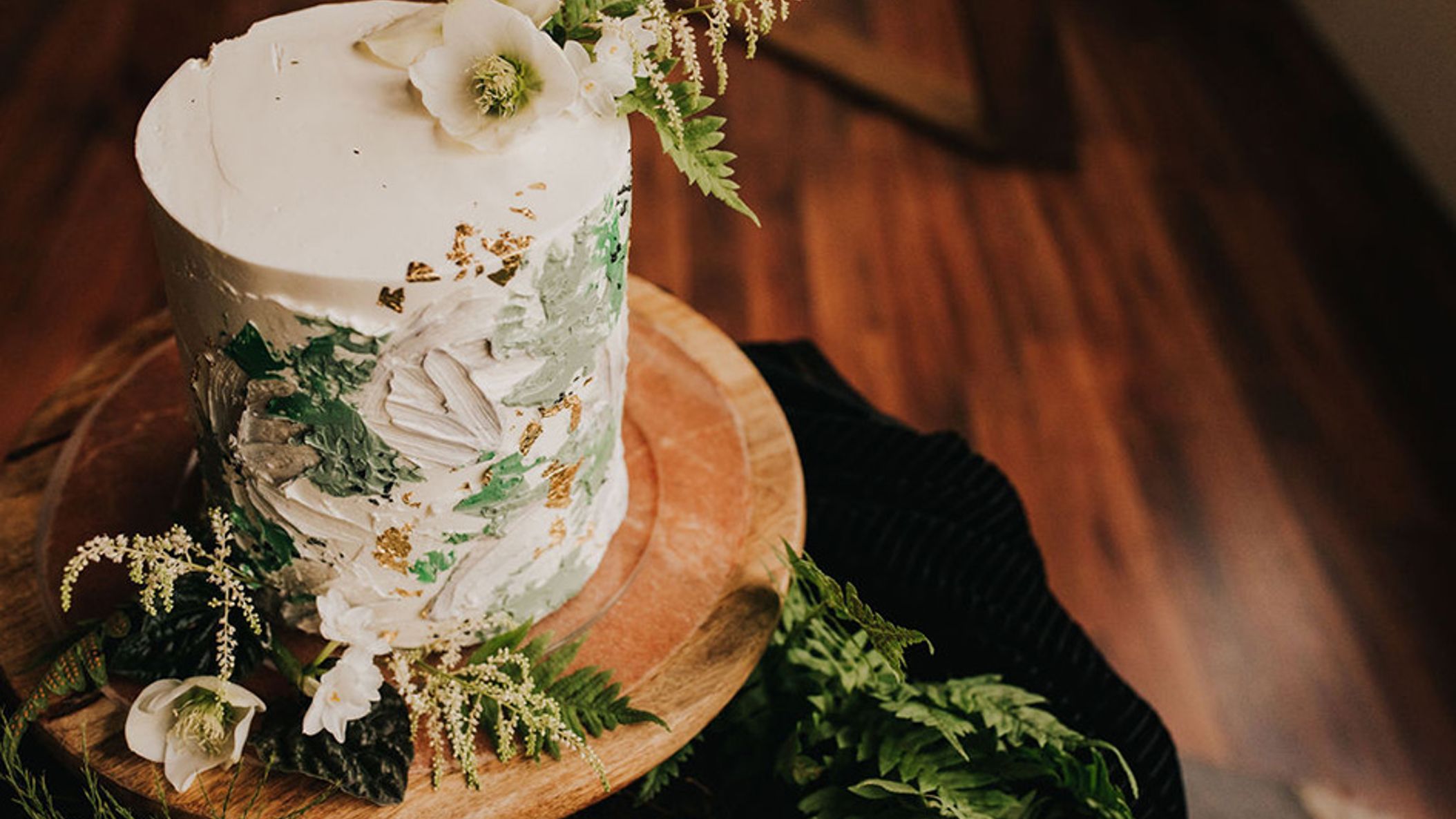 Oregon_Bride/BestOf2020/EditorsPicks/Cake.jpg
