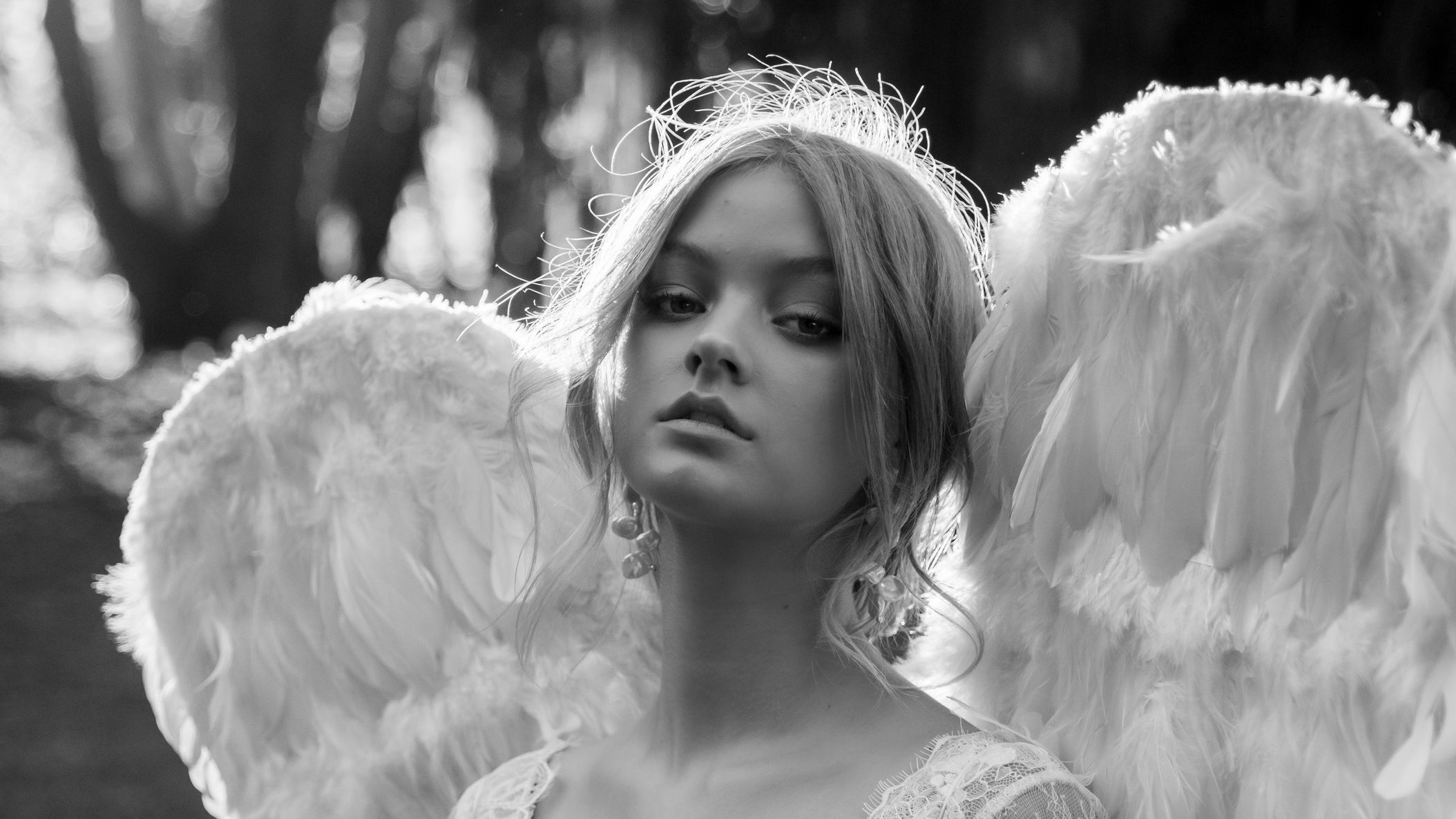 Seattle_Bride/online/other/GraceLovesLace/Mainline_Campaign_Monet-9.jpg