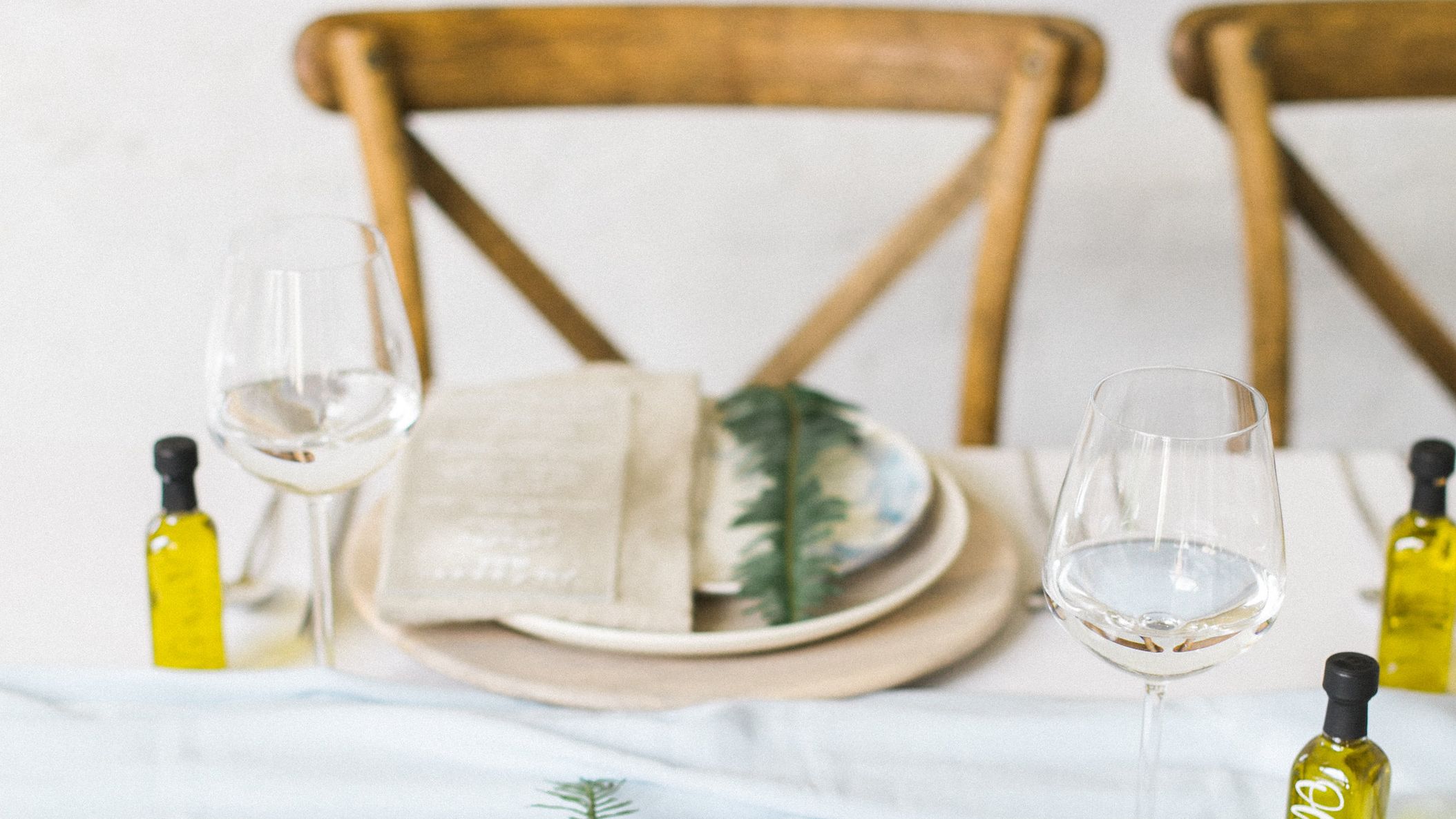 Wisconsin_Bride/BlackFriday/laurelyn-savannah-villa-terrace-styled-30.jpg
