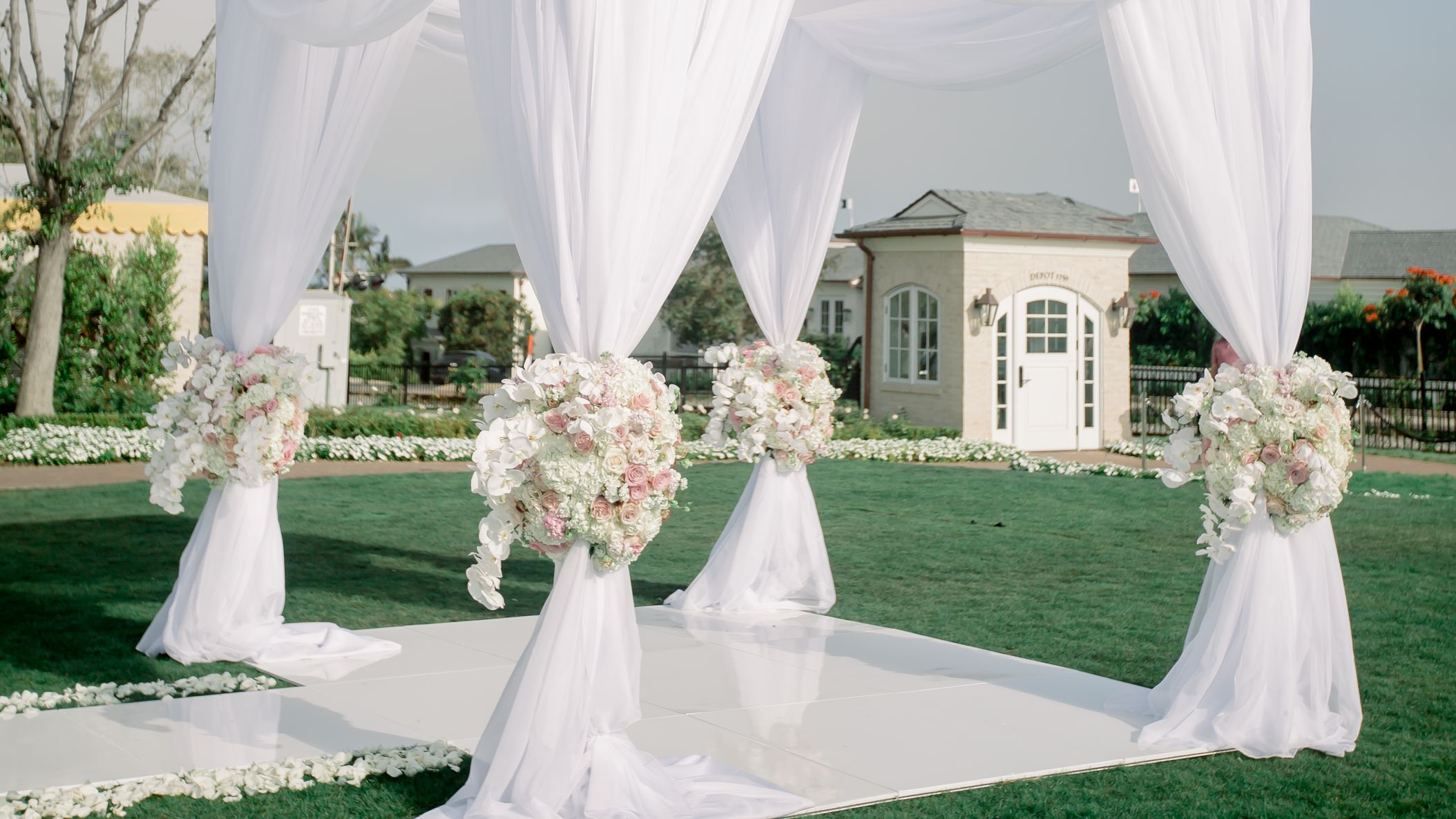 CWD/2020/Real_Weddings/Alexis_Doug/Photos-45.jpg