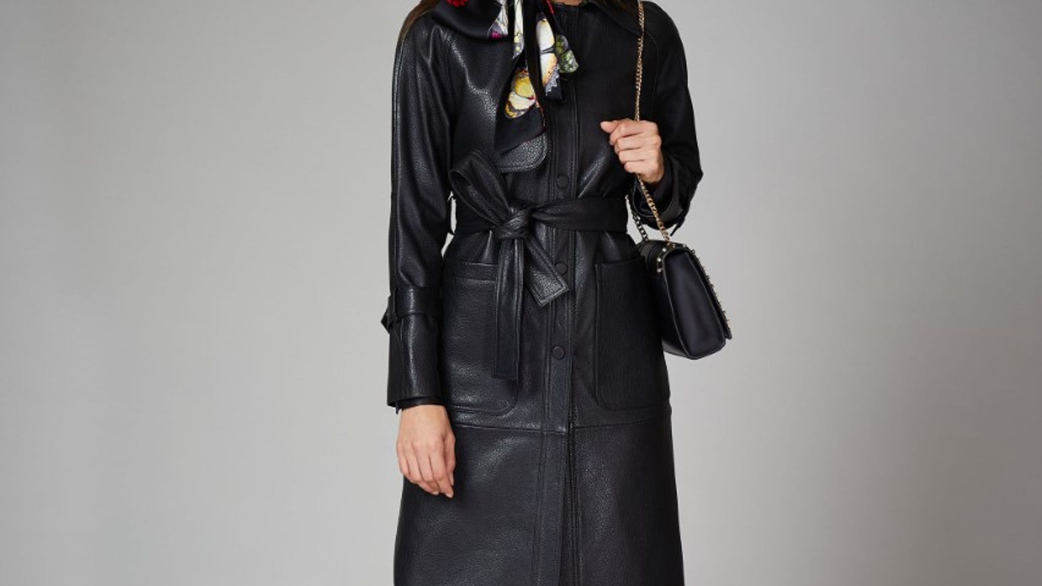 Seattle_Bride/BlackFriday/thumbnail_SMblack_leather_trench0221.jpg