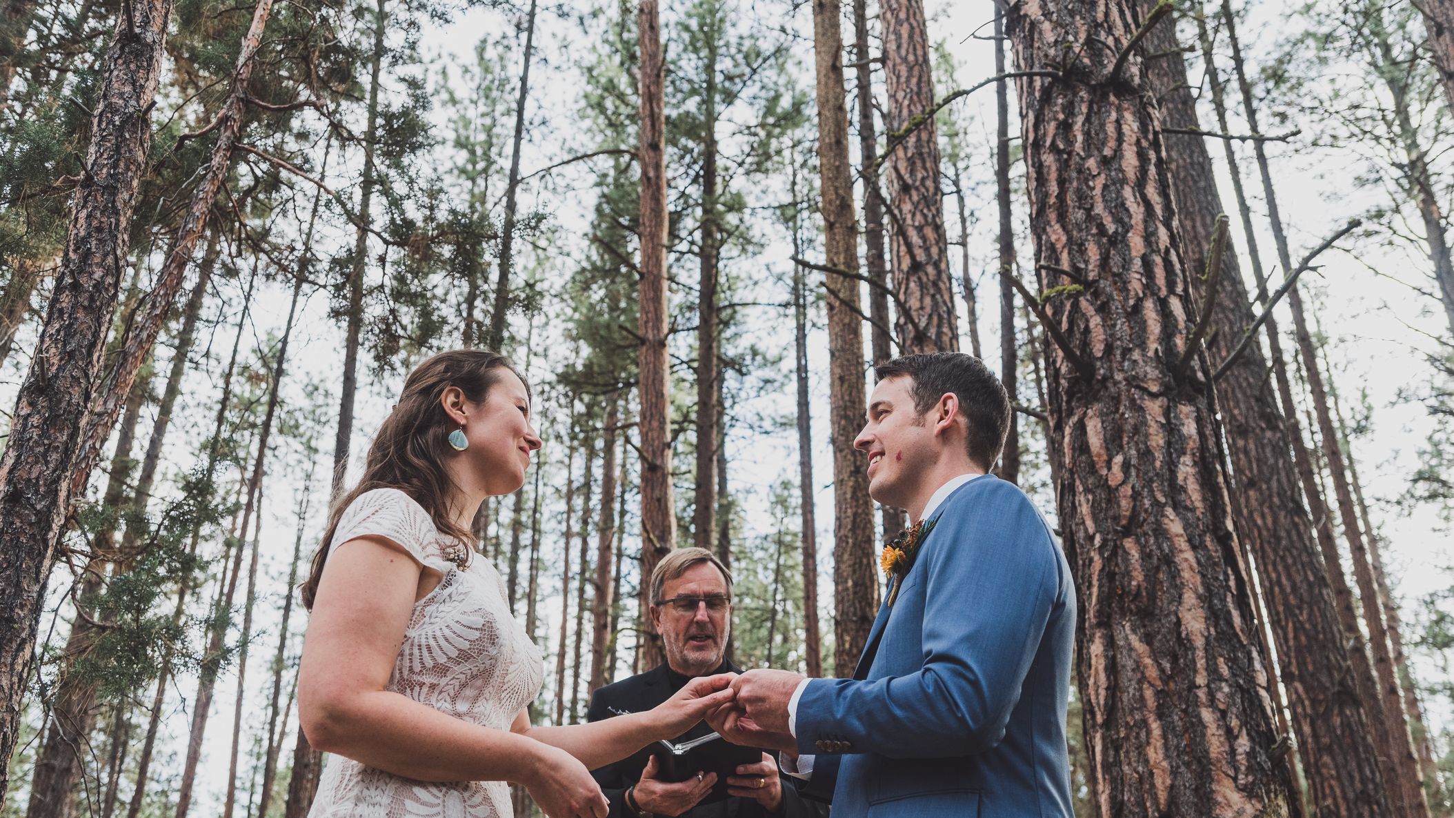 Oregon_Bride/BlackFriday/102320 Alanna + Tyler Elopement Five Pine Lodge Sisters Oregon Hi Res-77.jpg