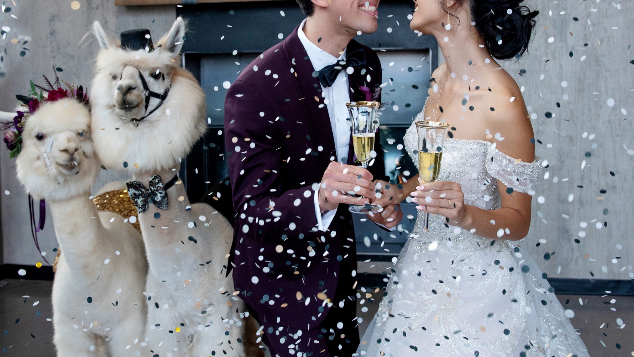 Oregon_Bride/StyledShoots/NewYearsEve/CrystalGenesPhotography201020-152515a.jpg