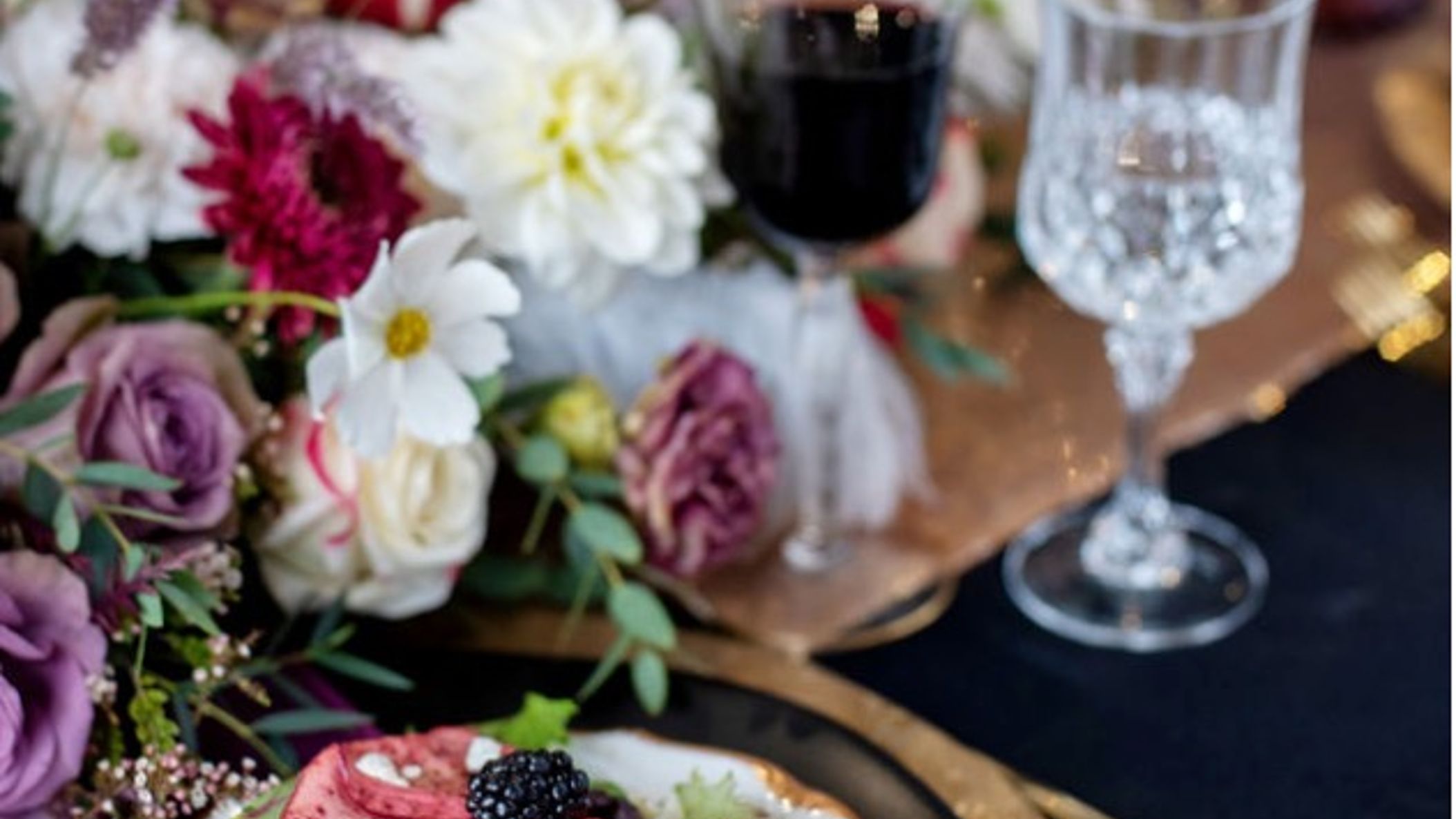 Oregon_Bride/StyledShoots/NewYearsEve/Screen Shot 2020-12-29 at 11.57.58 AM_0.jpeg