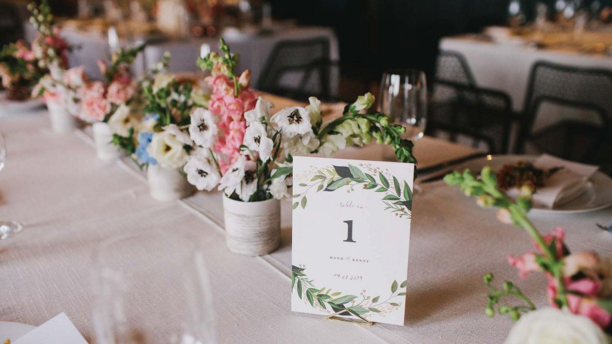 CWD/2020/mag-microwedding-story/HanhKenny_Wedding_KatiePritchard-5_0.jpg