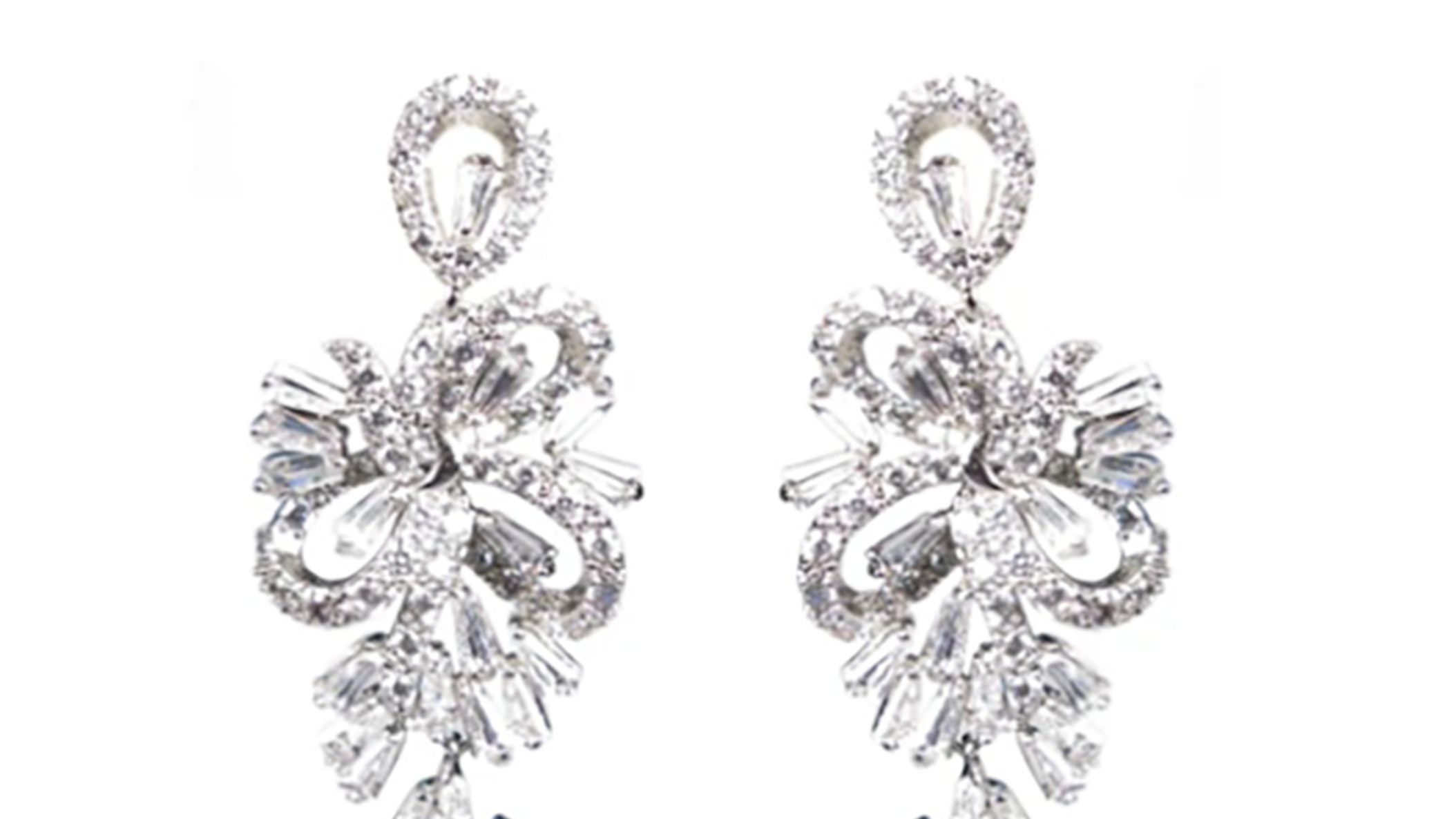 CWD/2021/RW_Garen_Daniella/StatementEarrings/earrings.jpg