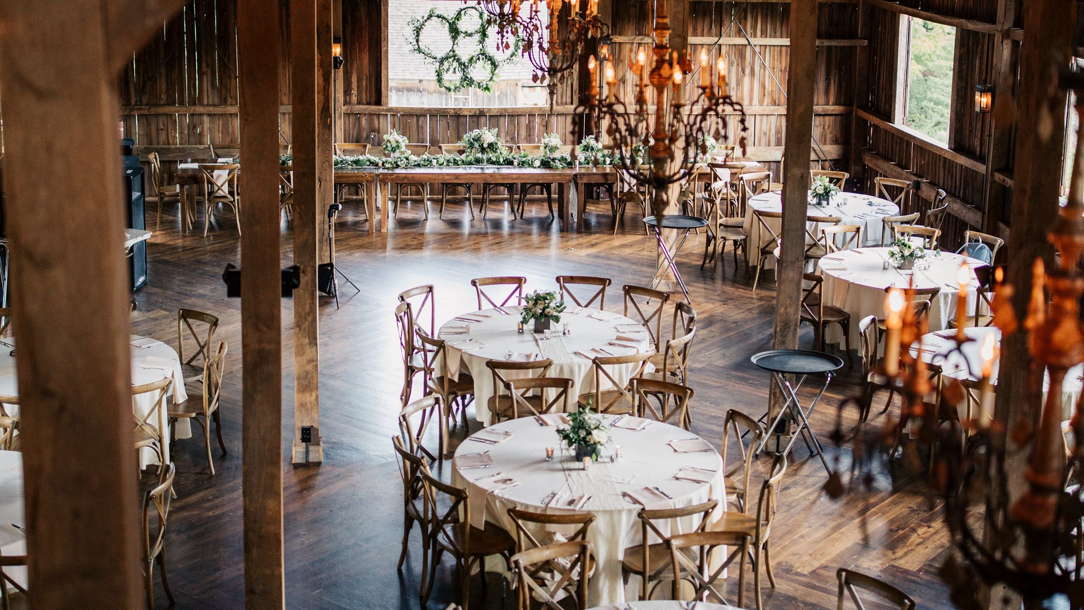 Wisconsin_Bride/2021/Venues/danielle-gregs-wedding-day-0885.jpg