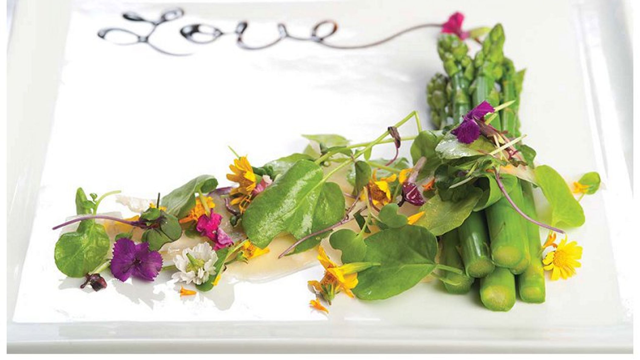 CWD/2021/Lettuce_Eat/Love Salad_1_1.jpg
