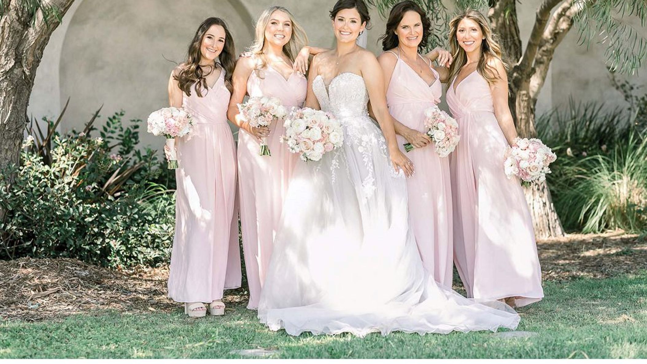 CWD/2021/Checklist/Bridal Party-51_Oregon Bride Best of Event Design.jpg