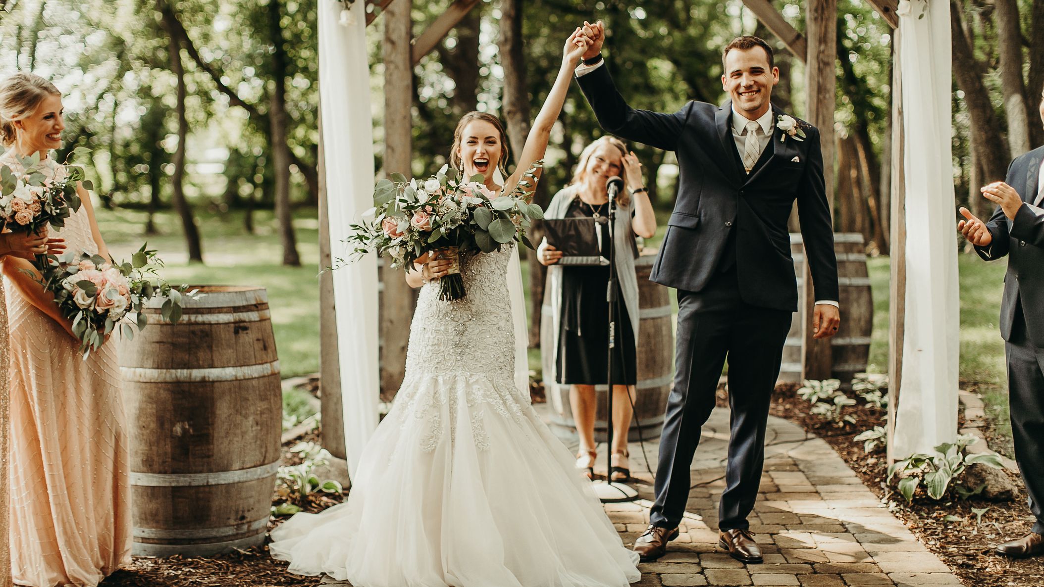 Minnesota_Bride/outdoorfeature/5S4A7122.jpg