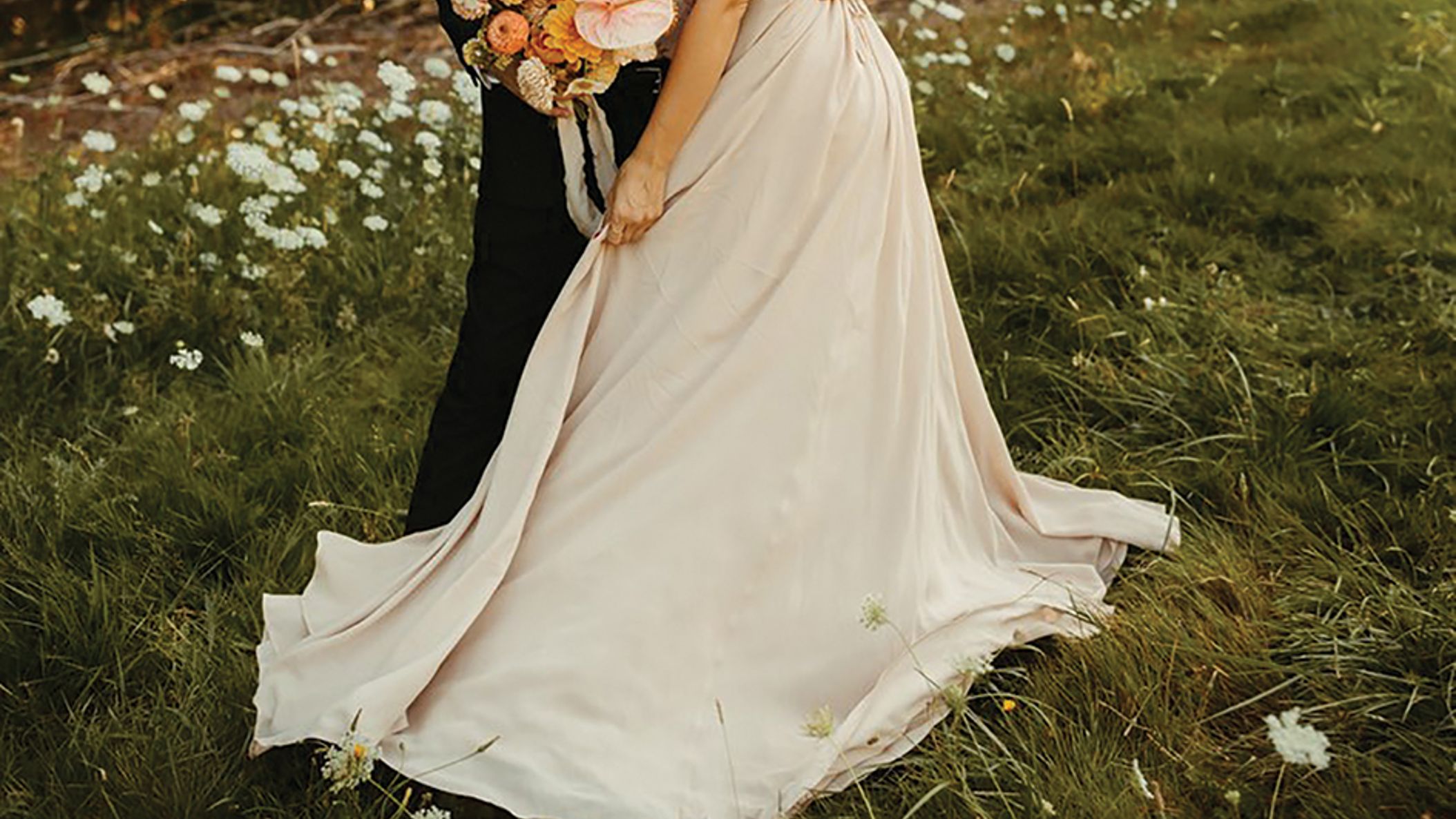 Oregon_Bride/2021/Unveiled/Lauren Mihae Photography 3.jpg